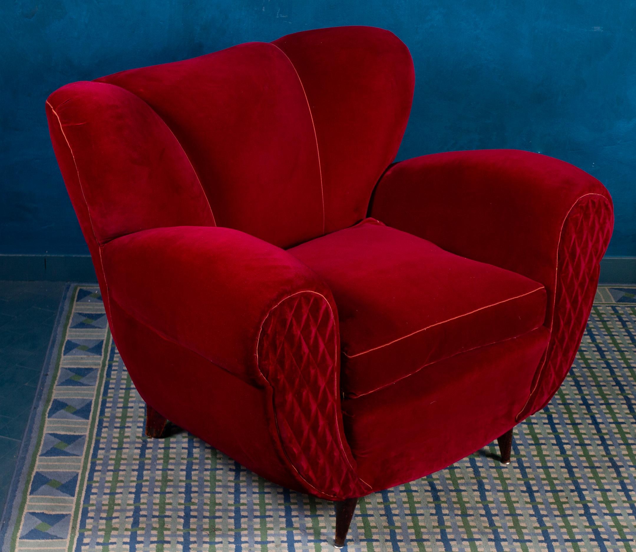 Italian Pair of Mid-Century Red Velvet Lounge Chairs or Armchairs For Sale