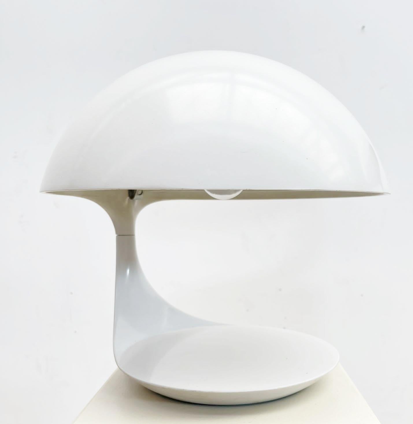 Albanian Pair of Mid-Century Resin White Table Lamps Model ''Cobra'' by Elio Martinelli