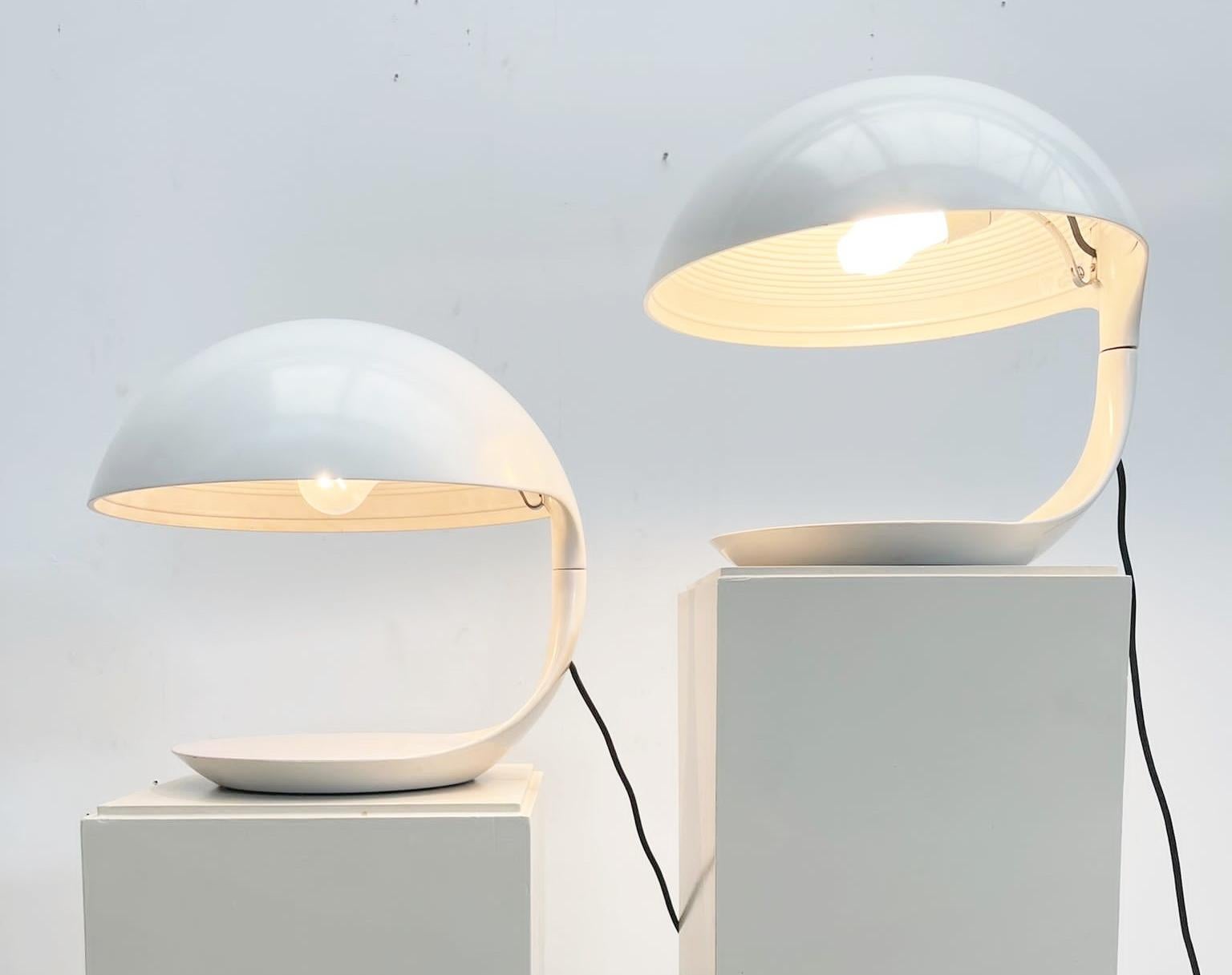 Mid-20th Century Pair of Mid-Century Resin White Table Lamps Model ''Cobra'' by Elio Martinelli