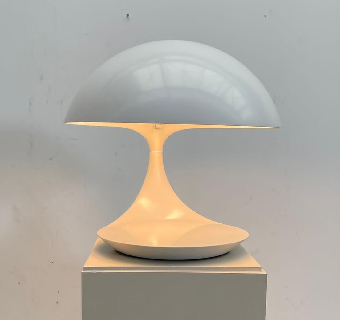 Pair of Mid-Century Resin White Table Lamps Model ''Cobra'' by Elio Martinelli 1
