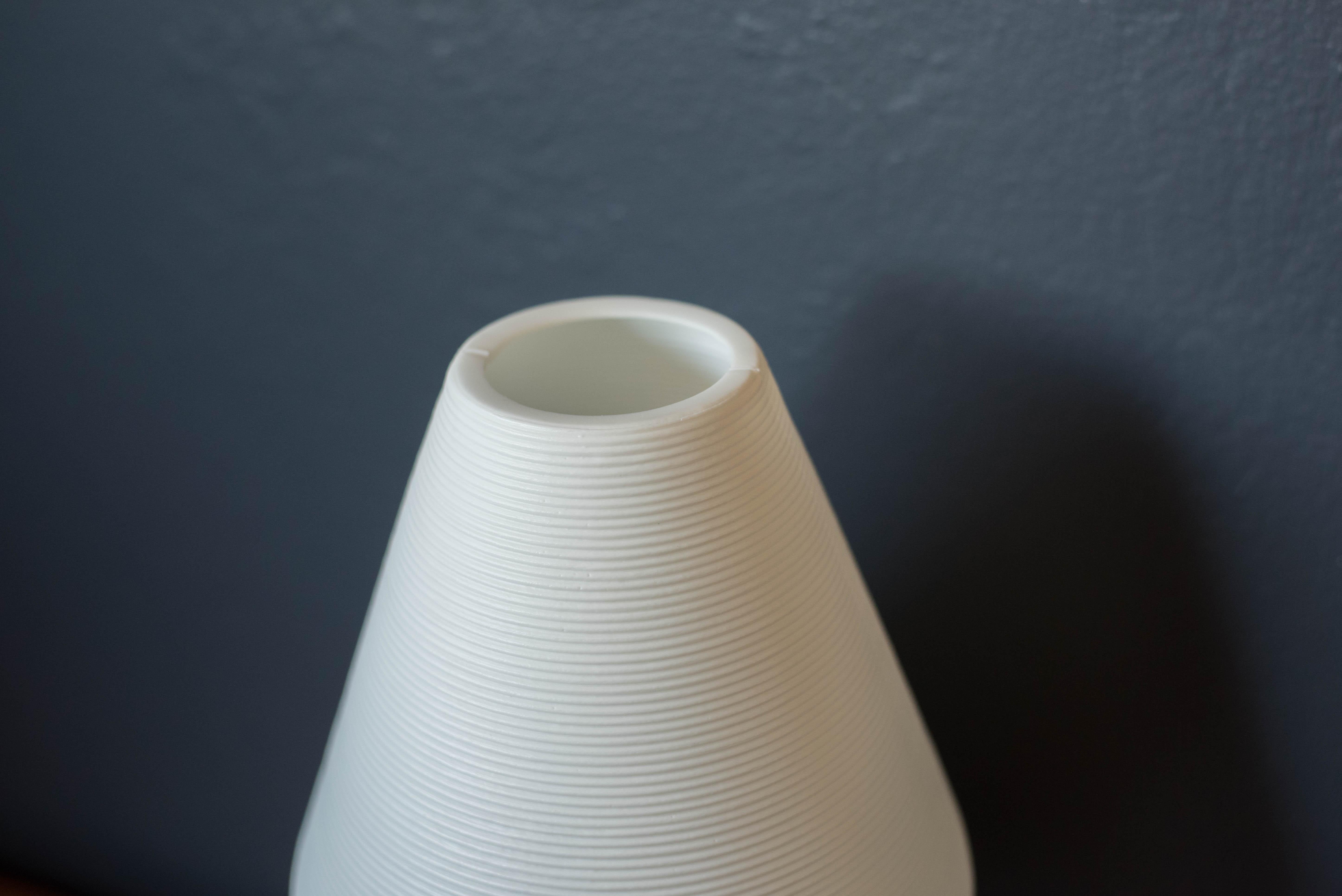 Mid-20th Century Pair of Mid-Century Ribbed Beehive Tripod Accent Table Lamps