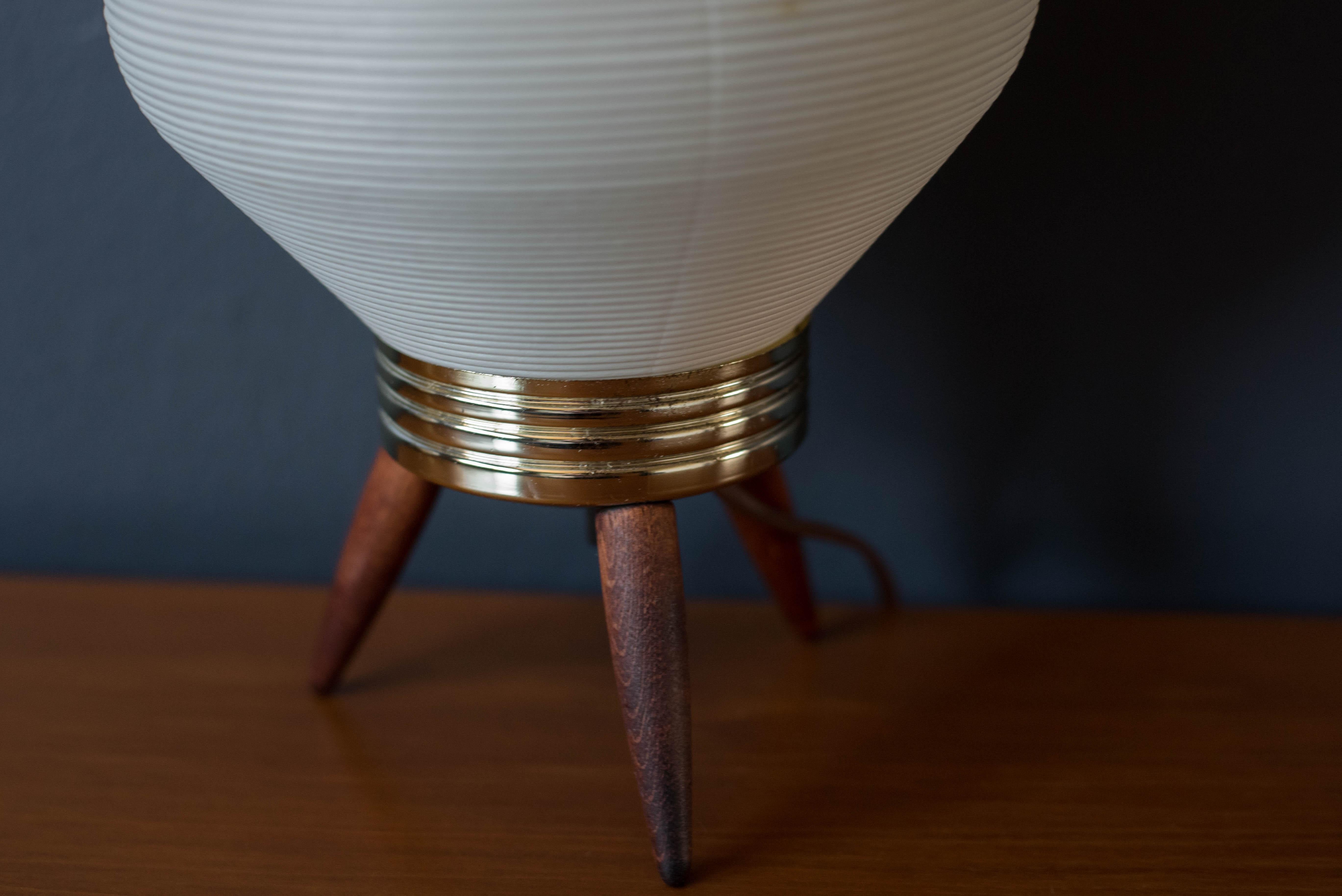 Pair of Mid-Century Ribbed Beehive Tripod Accent Table Lamps 1