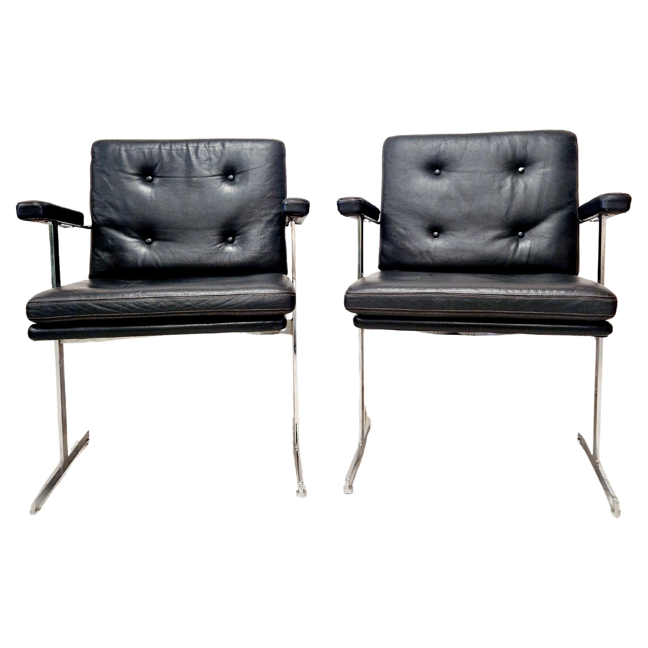 Pair of Mid Century Robin Day Hille Delphi Amchairs