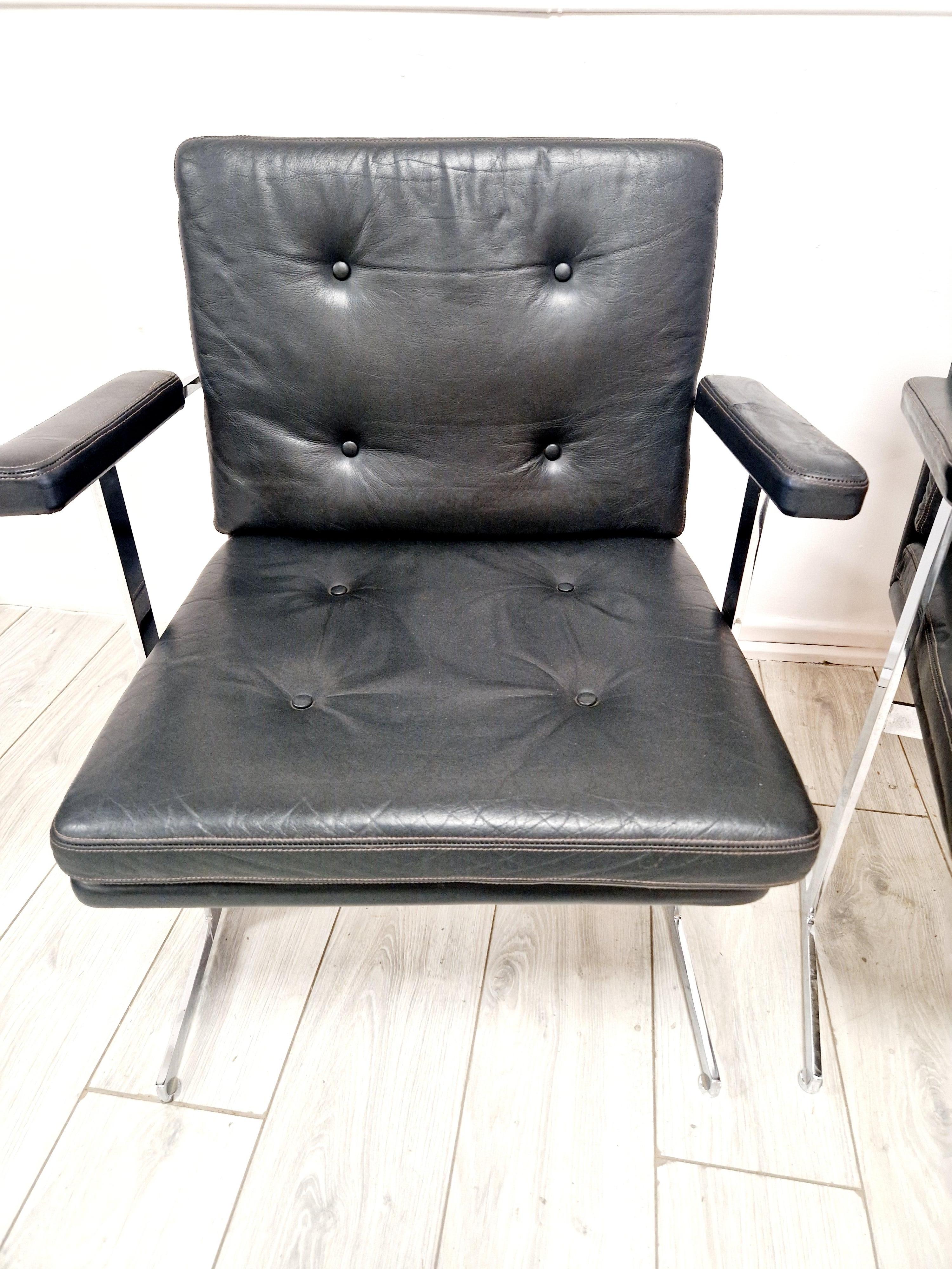 Pareja de sillones Robin Day Hille Delphi de mediados de siglo en Bueno estado para la venta en Buxton, GB