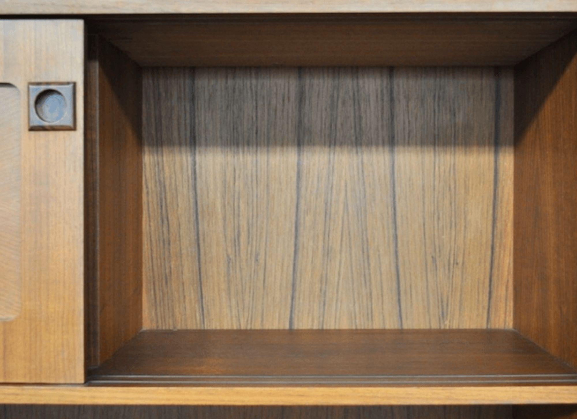 Palissandro Pair of Mid-Century Rosewood Credenzas with Riser: A Timeless Italian Design Gem in vendita