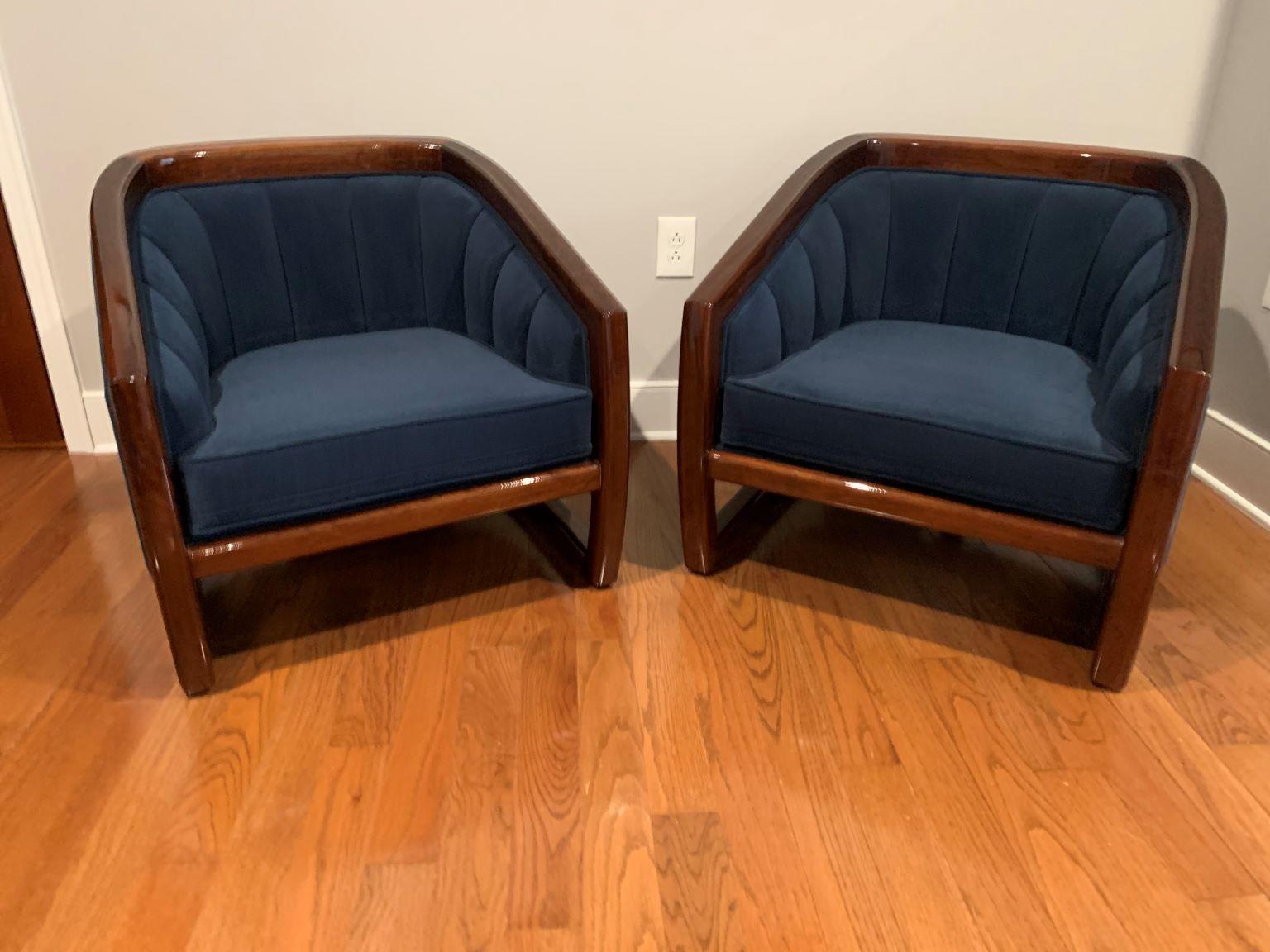 Pair of Mid Century Rosewood Tub Chairs in the Style of Milo Baughman, C.1950 For Sale 4