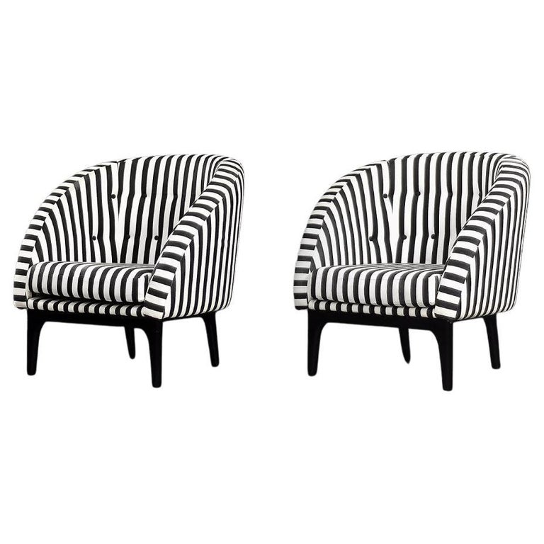 Paar skandinavisch-moderne Sessel aus der Mitte des Jahrhunderts mit schwarz-weißen Streifen, 1960 im Angebot bei 1stDibs Deutschland
