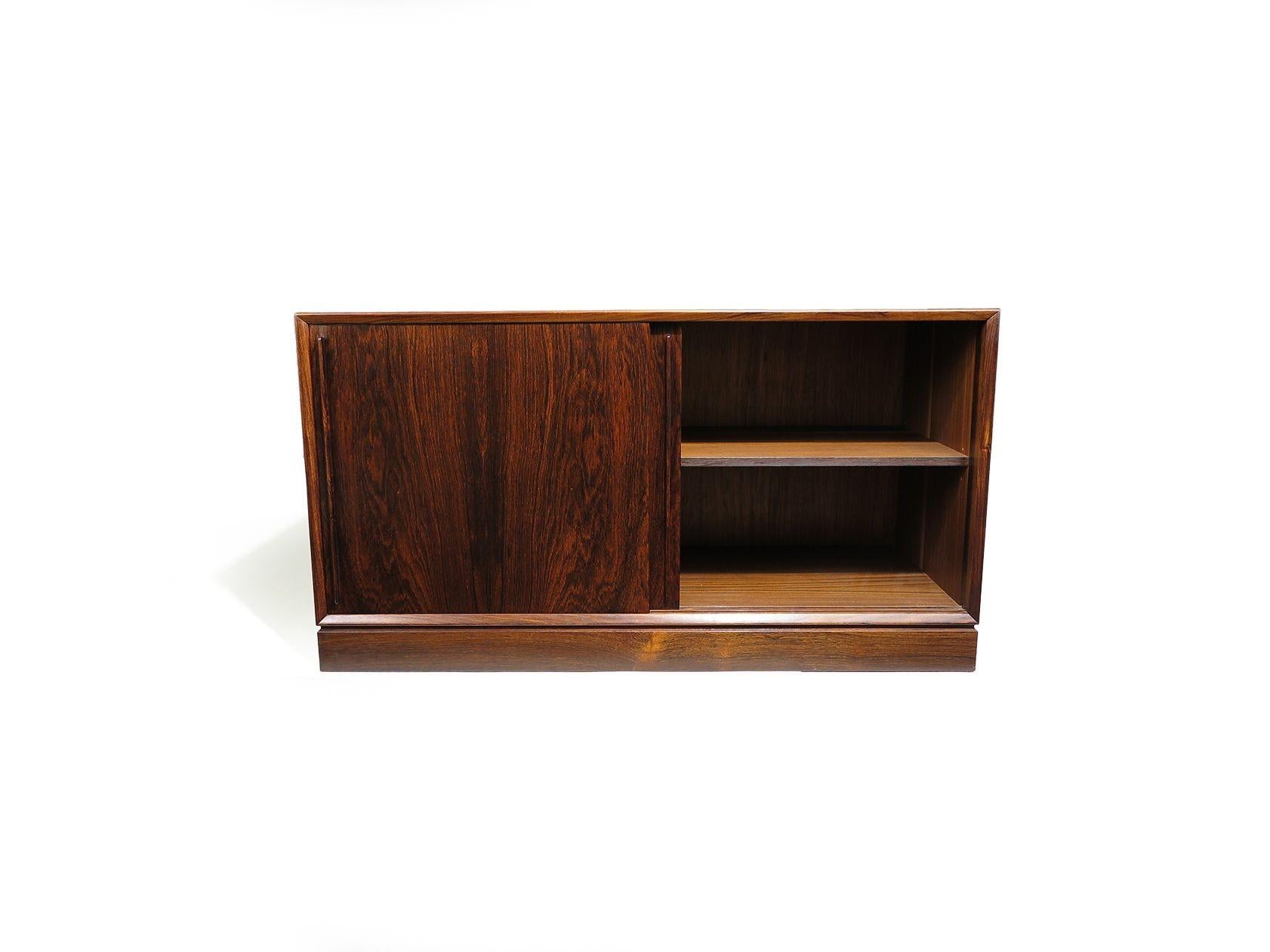 Pair of Mid-century Scandinavian Rosewood Credenza Cabinets, Perfectly Restored For Sale 7
