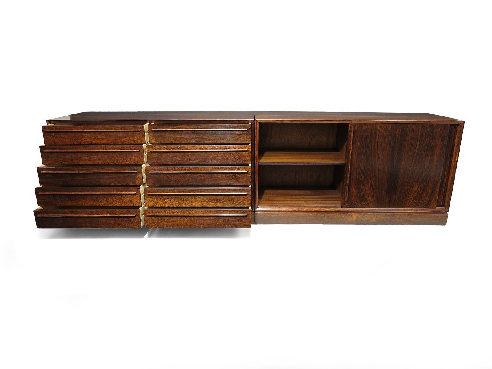 Pair of Mid-century Scandinavian Rosewood Credenza Cabinets, Perfectly Restored In Excellent Condition For Sale In Oakland, CA