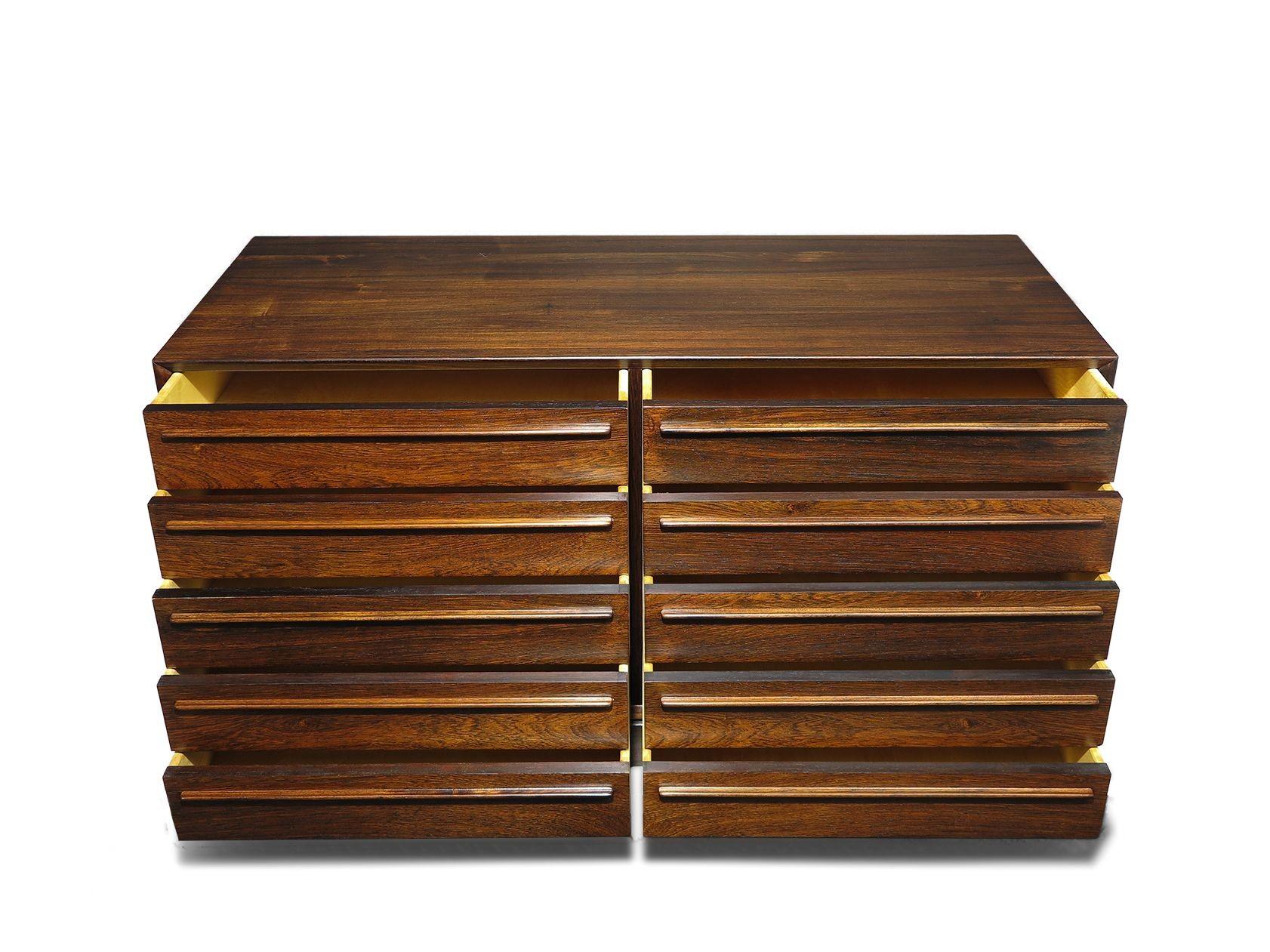 Pair of Mid-century Scandinavian Rosewood Credenza Cabinets, Perfectly Restored For Sale 2