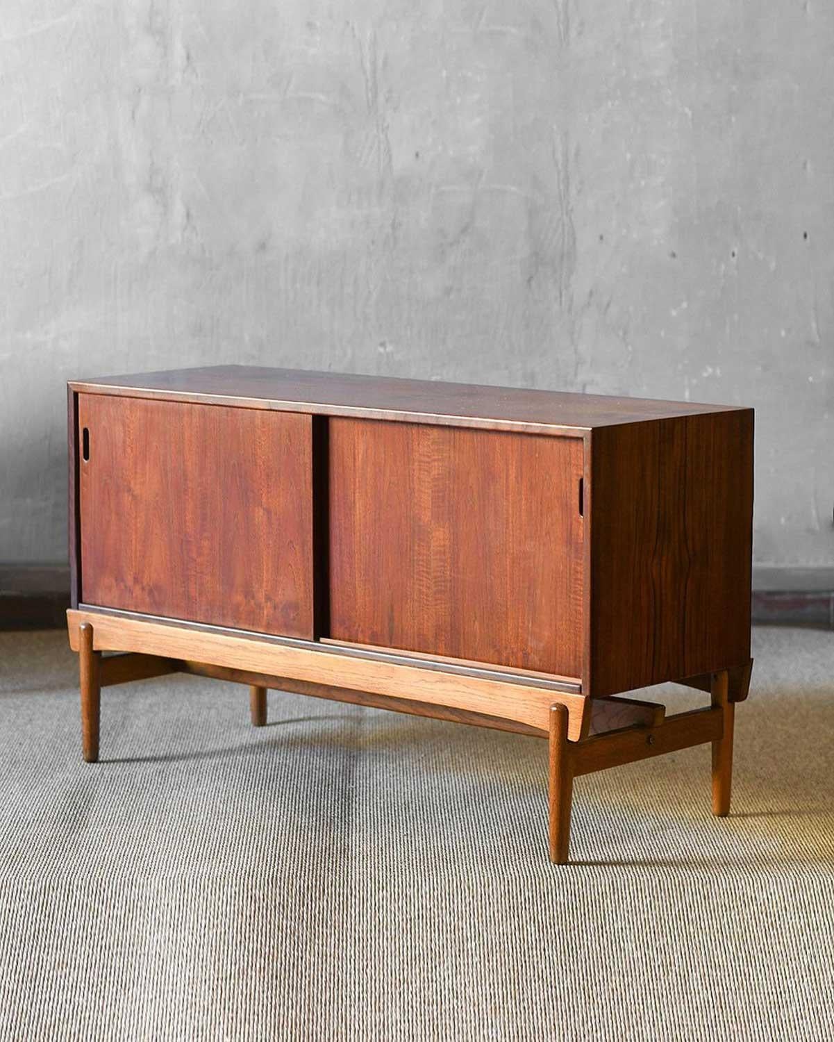 Pair of mid-century scandinavian sideboards In Good Condition For Sale In Roma, RM