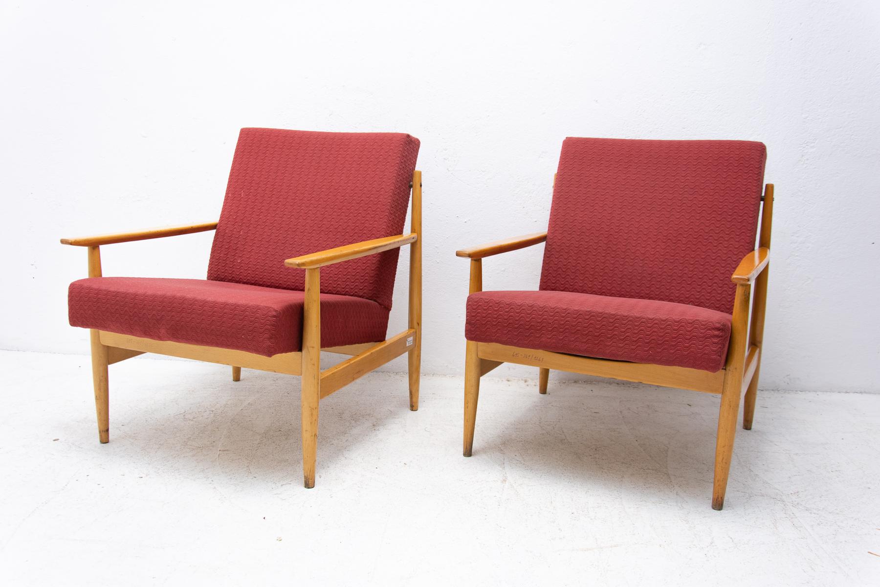 20th Century Pair of Mid Century Scandinavian Style Armchairs by TON, 1970´s