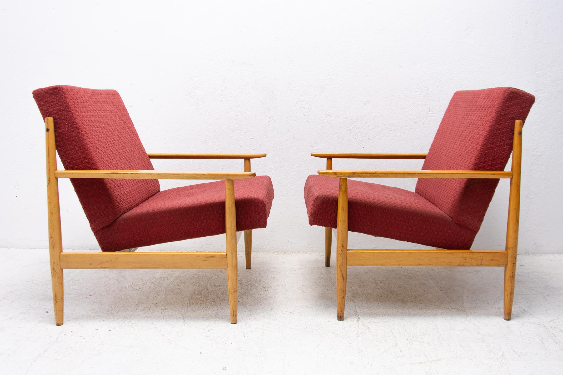 Pair of Mid Century Scandinavian Style Armchairs by TON, 1970´s 1