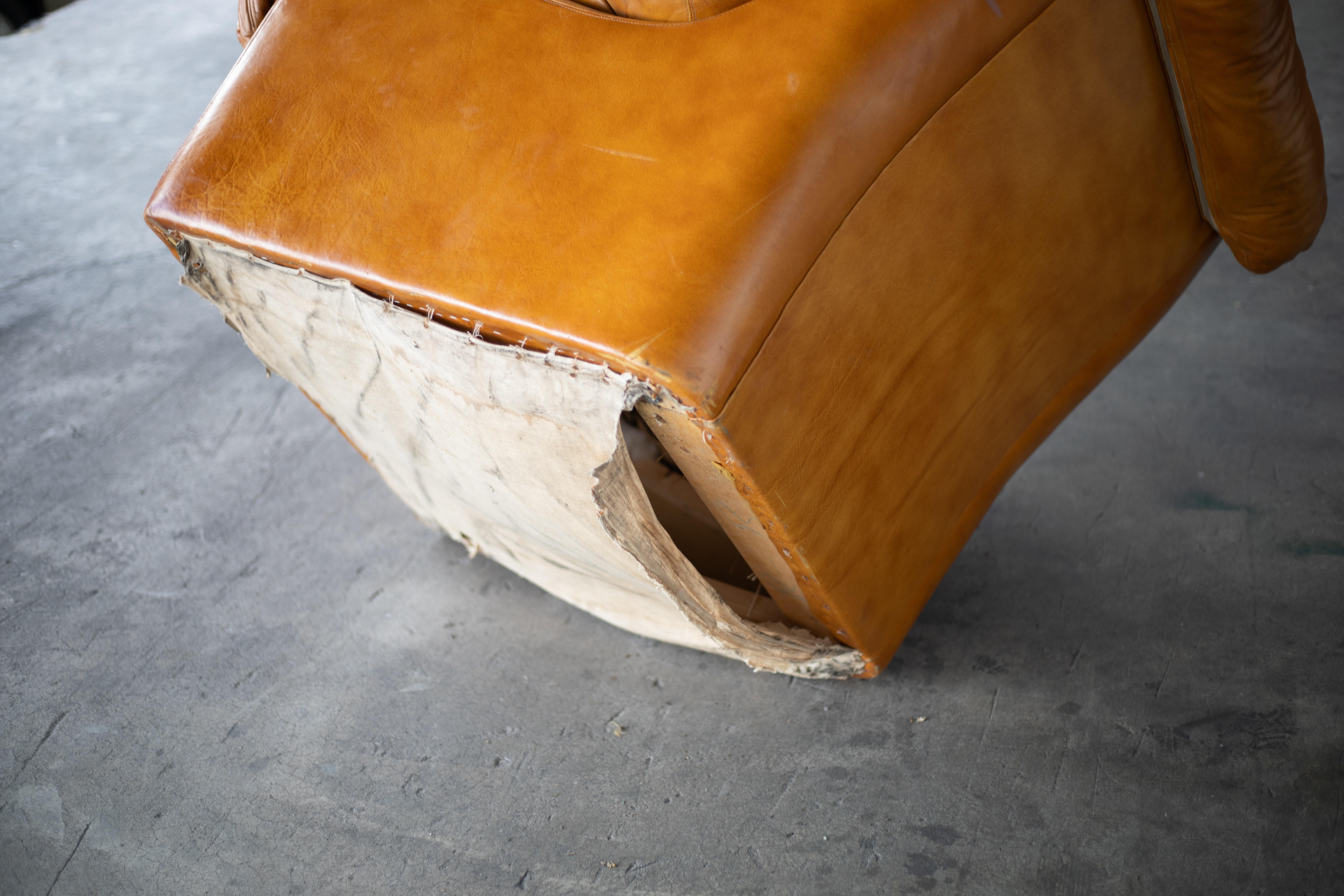 Pair of Mid-Century Scandinavian Tan Leather Lounge Chairs For Sale 5