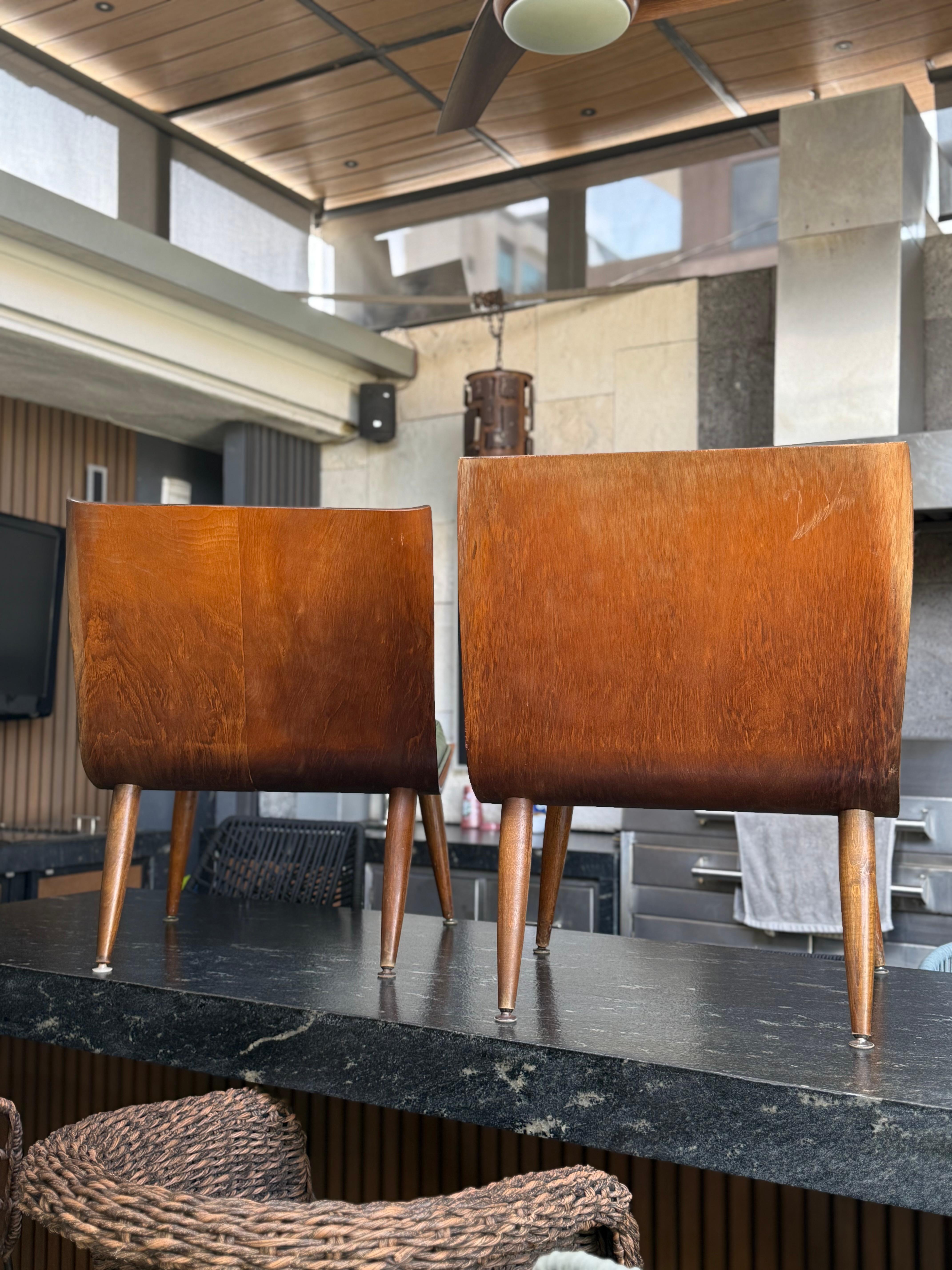 Américain Pair of Mid Century Scoop Lounge Chairs by Carter Brothers Inc. en vente