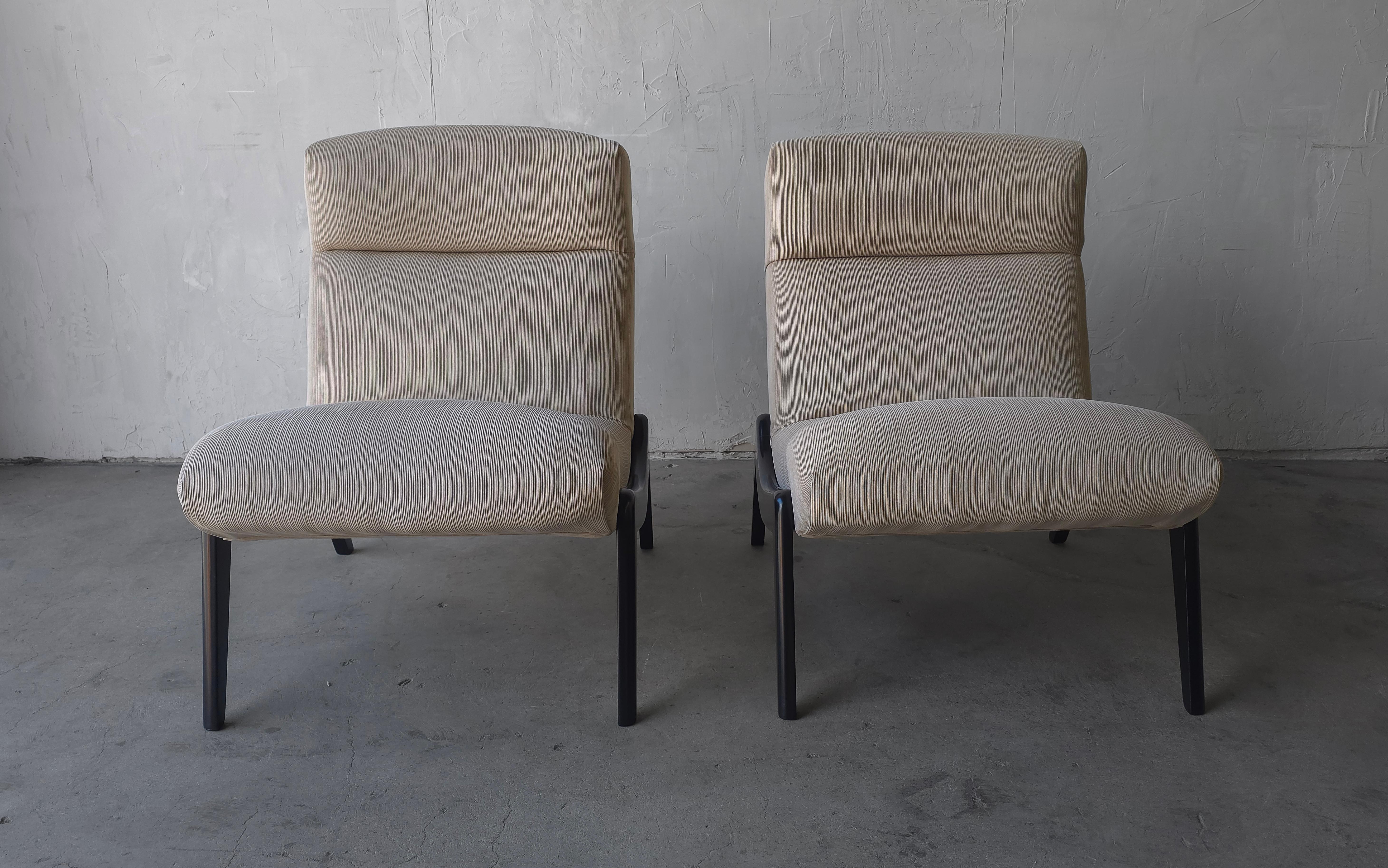 Pareja de sillones Scoop Lounge de mediados de siglo en venta 4