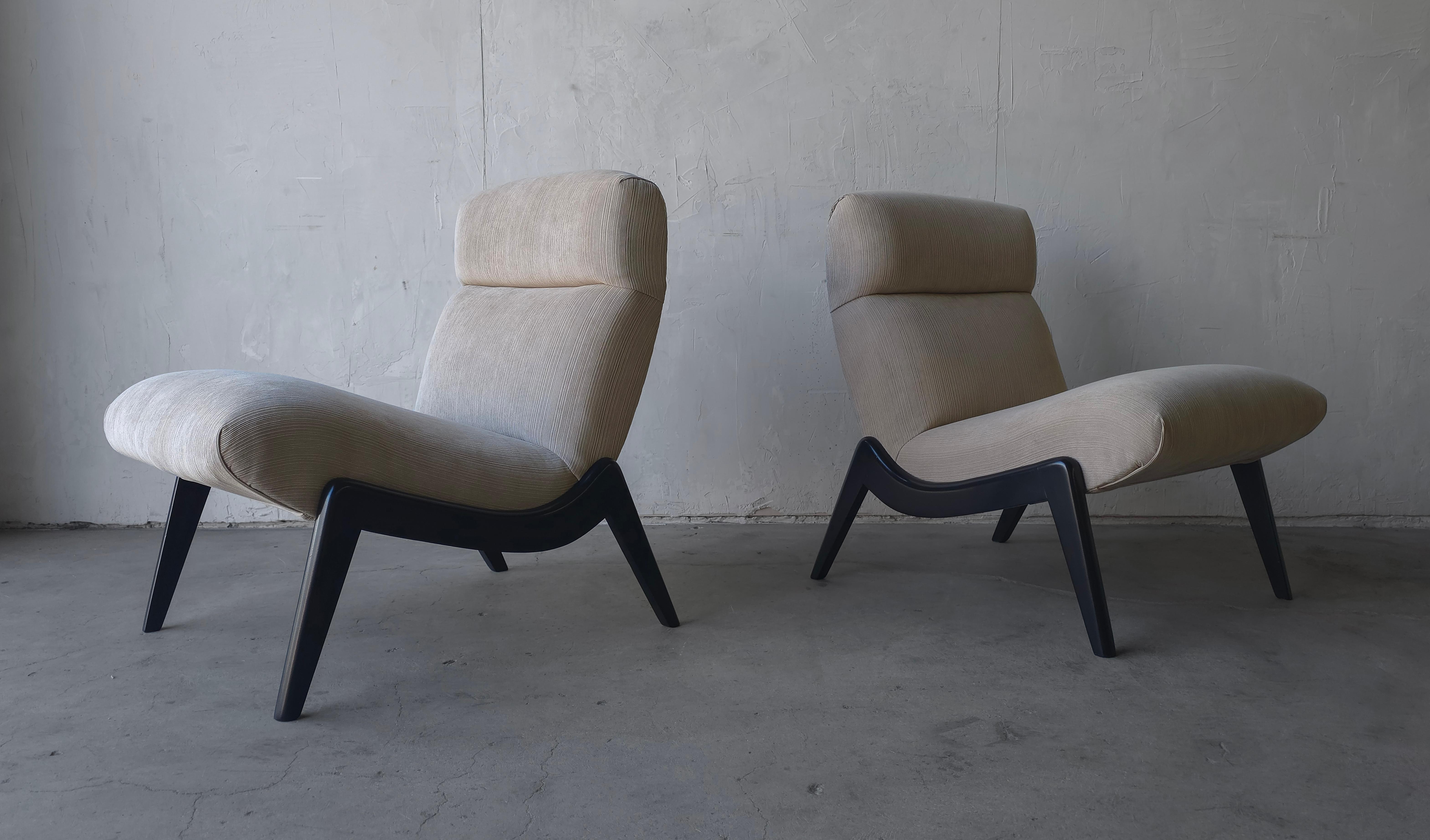 Pareja de sillones Scoop Lounge de mediados de siglo siglo XX en venta