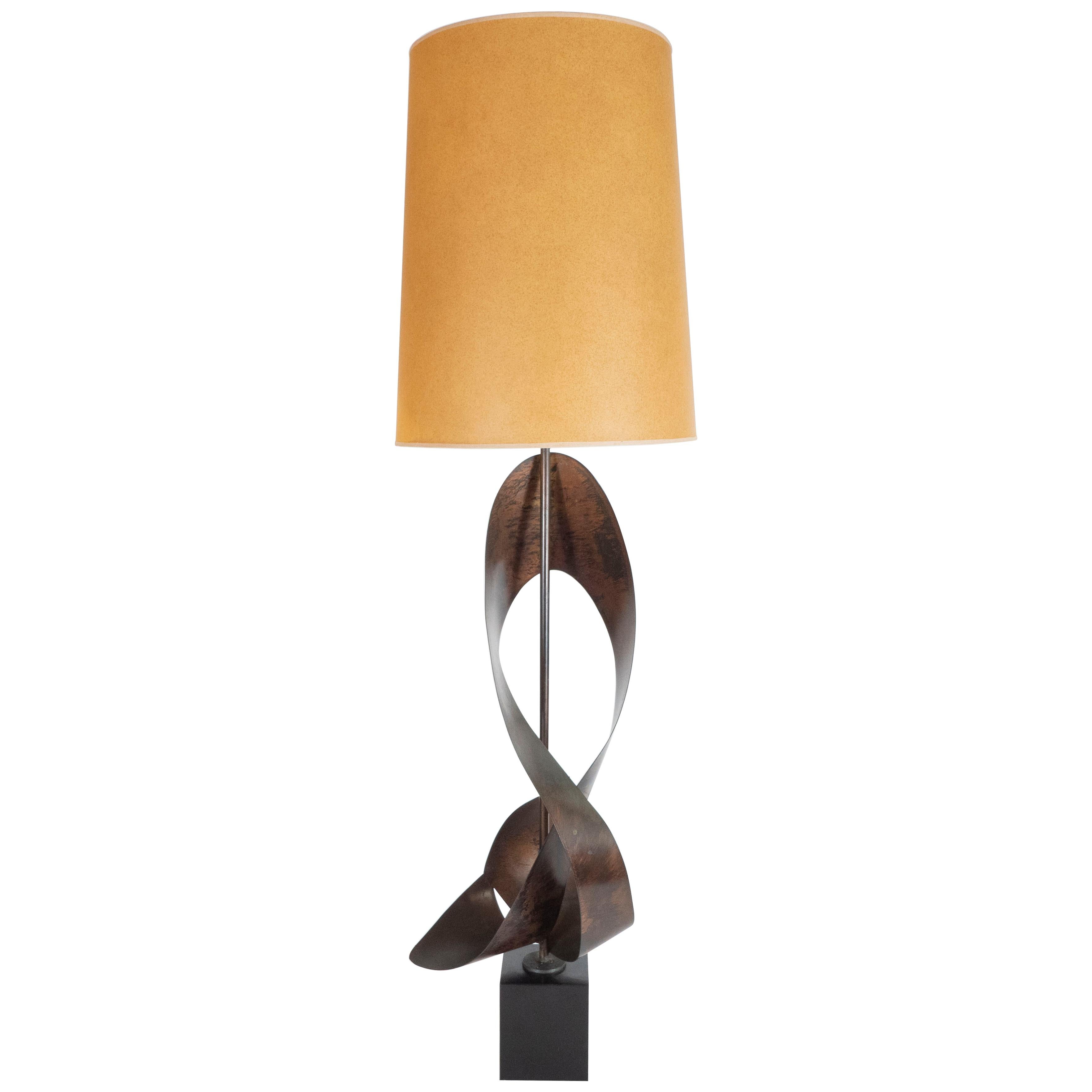 Late 20th Century Pair of Mid-Century Sculptural Brutalist Patinated Steel Ribbon Table Lamps For Sale