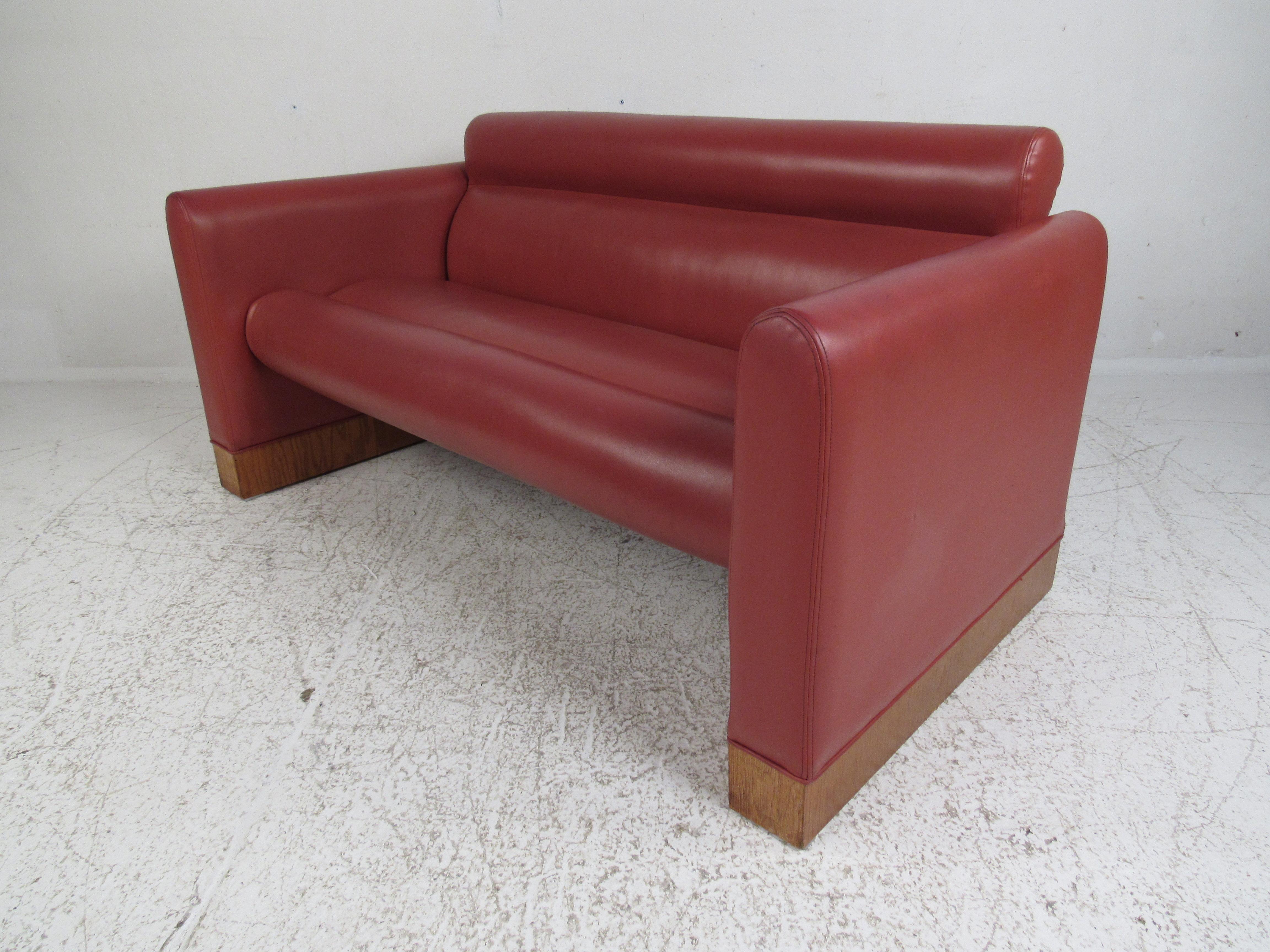 American Pair of Midcentury Settee's by Charlotte Chair Company For Sale