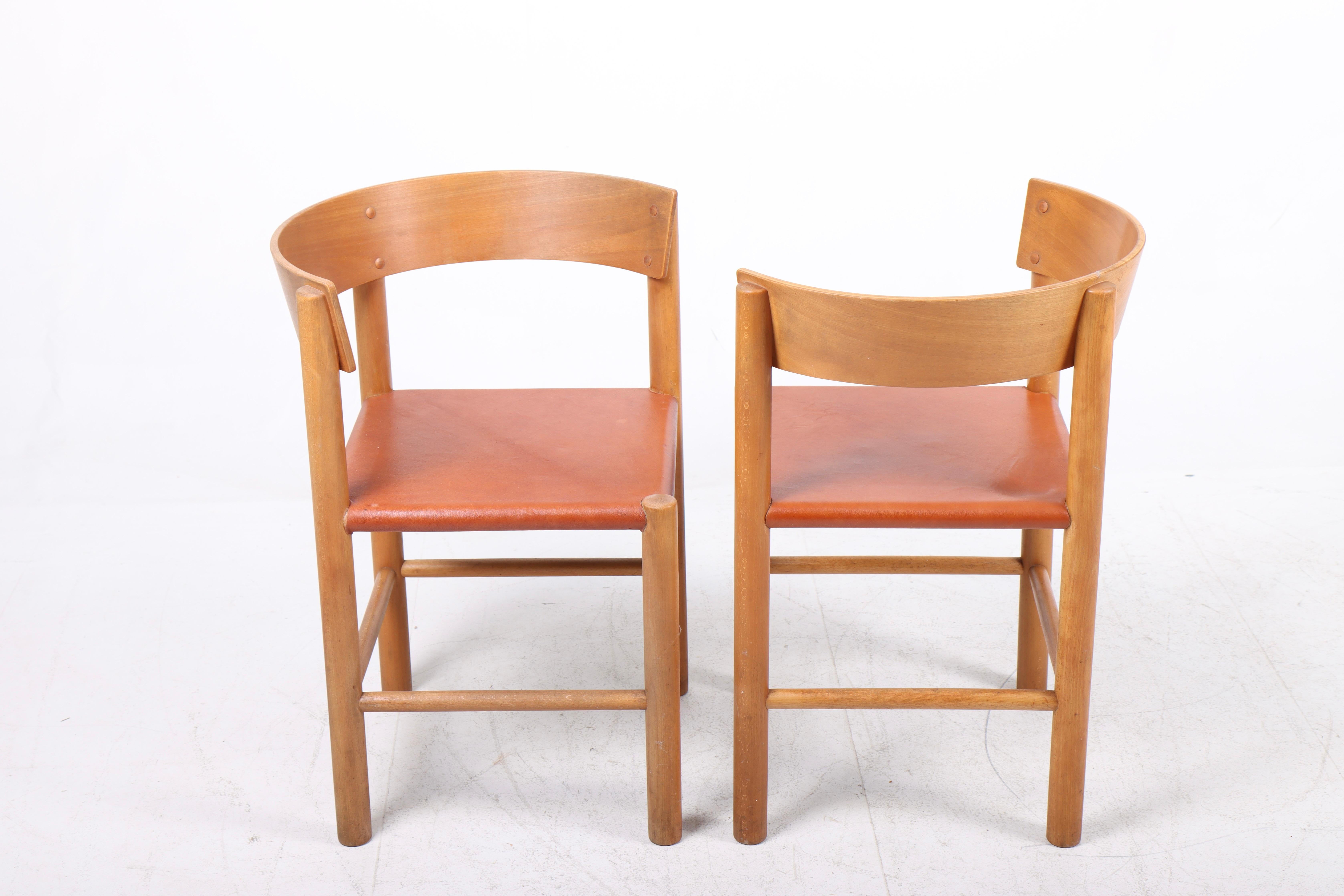 Mid-20th Century Pair of Mid-Century Side Chairs in Patinated Leather by Mogens Lassen, 1960s