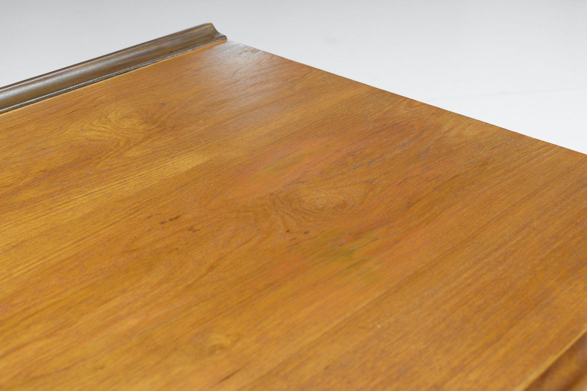 Pair of Mid-Century Side Tables im Angebot 1