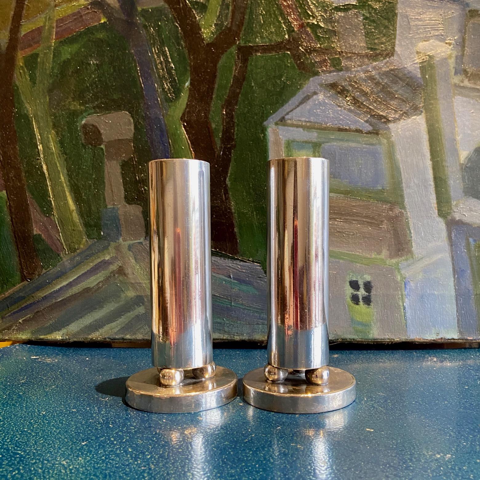 Italian Pair of Arthur Krupp silvered 1950s geometric soliflore vases Attr. to Gio Ponti For Sale