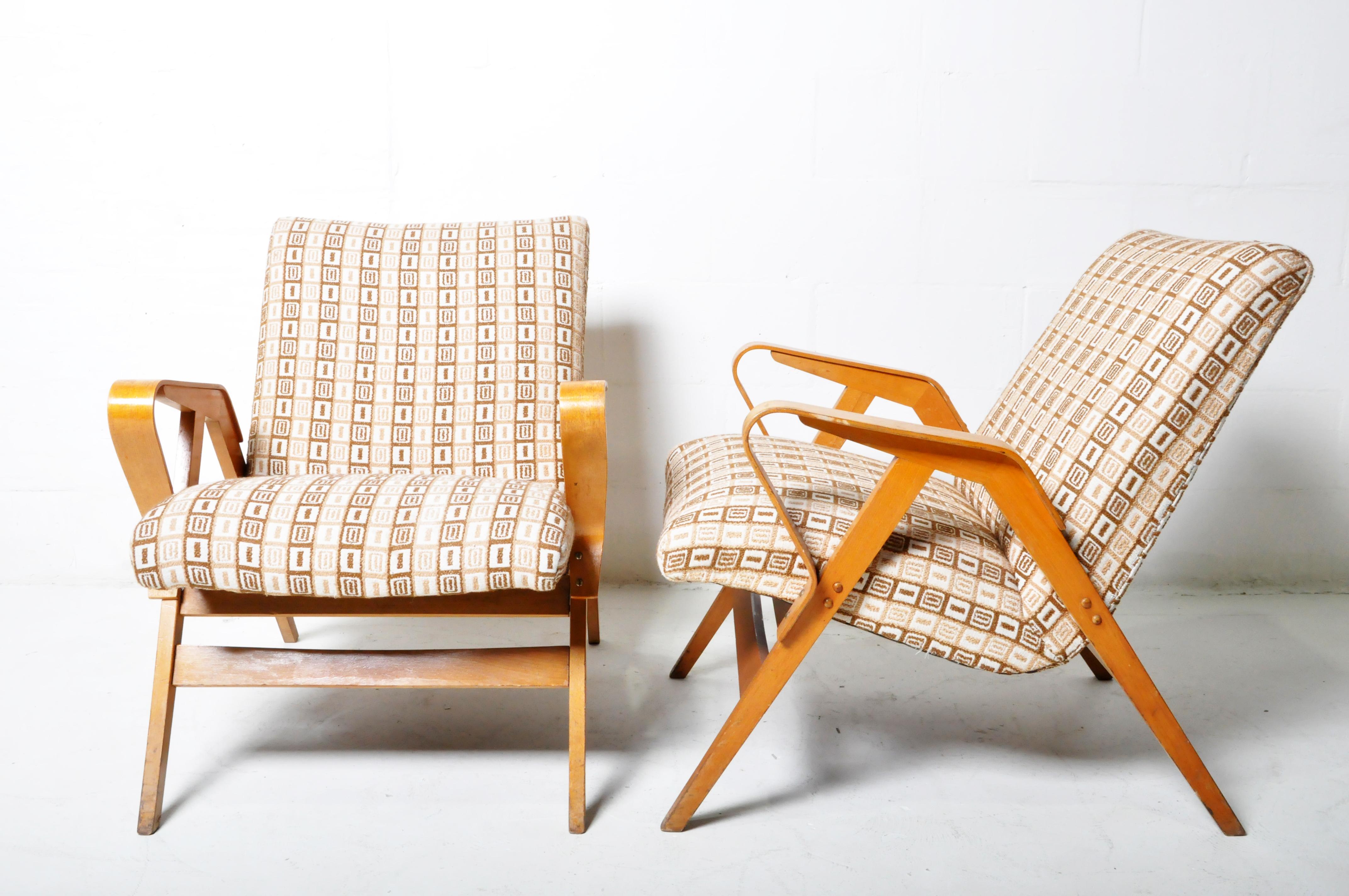 Pair of Mid-Century Socialist Lounge Chairs  In Good Condition In Chicago, IL
