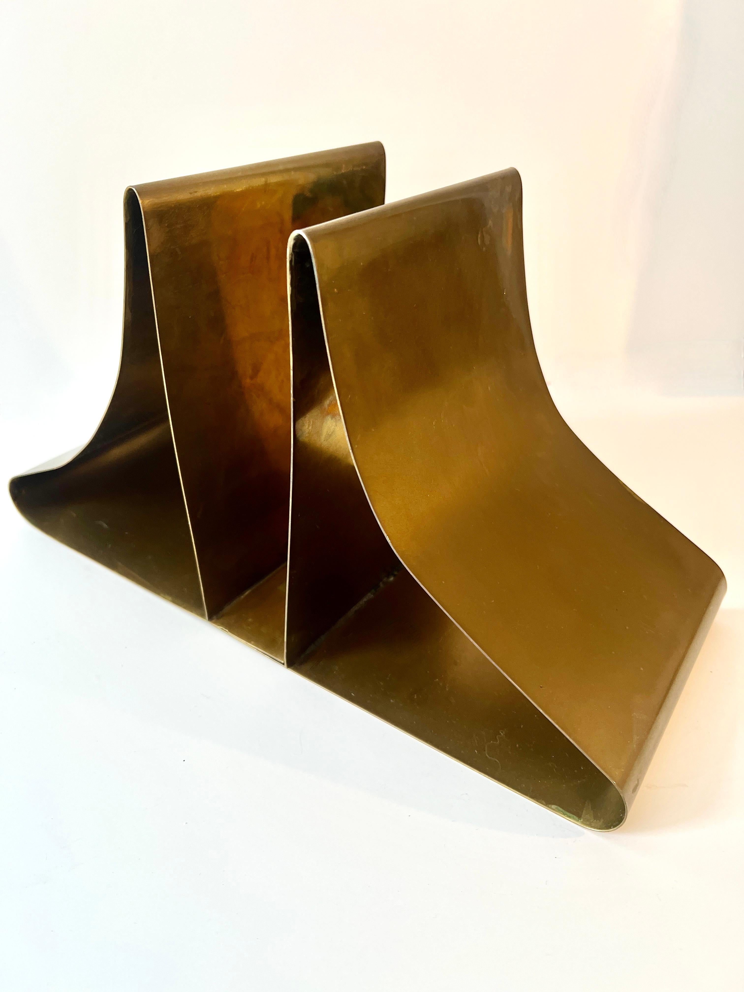 Pair of Mid Century Solid Brass Ben Seibel Bookends In Good Condition For Sale In Los Angeles, CA
