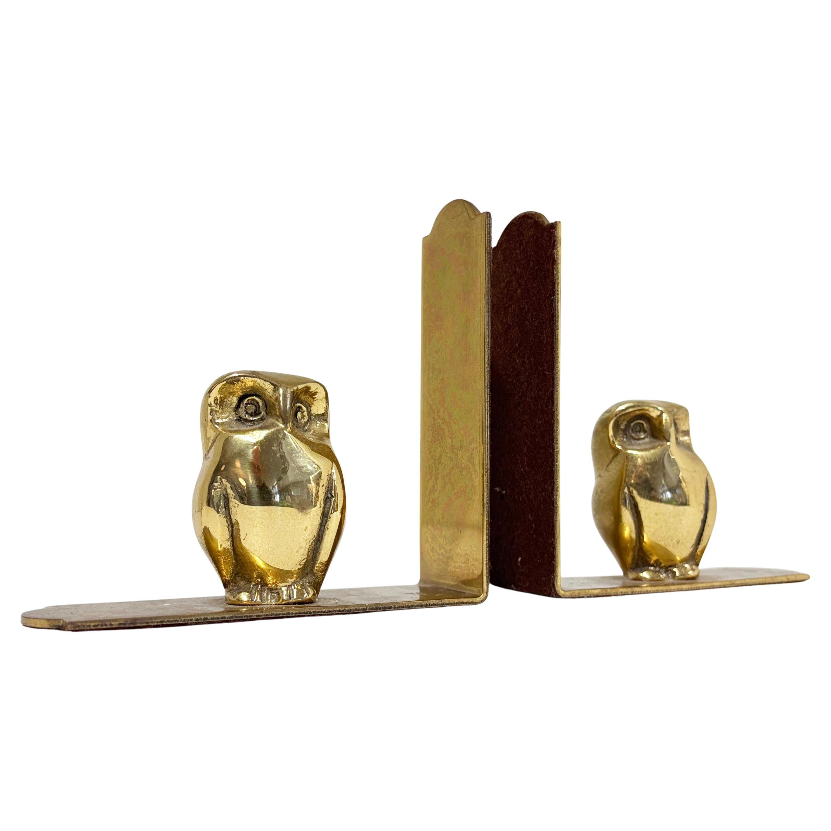 Coppia di reggilibri Gufo in ottone massiccio della metà del secolo scorso in vendita