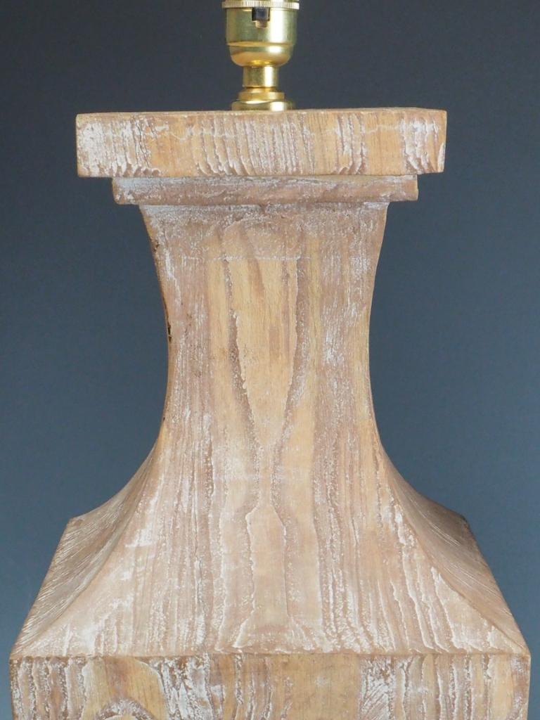 Paire de lampes de table en bois de manguier massif du milieu du siècle, Lime Wood en vente 1
