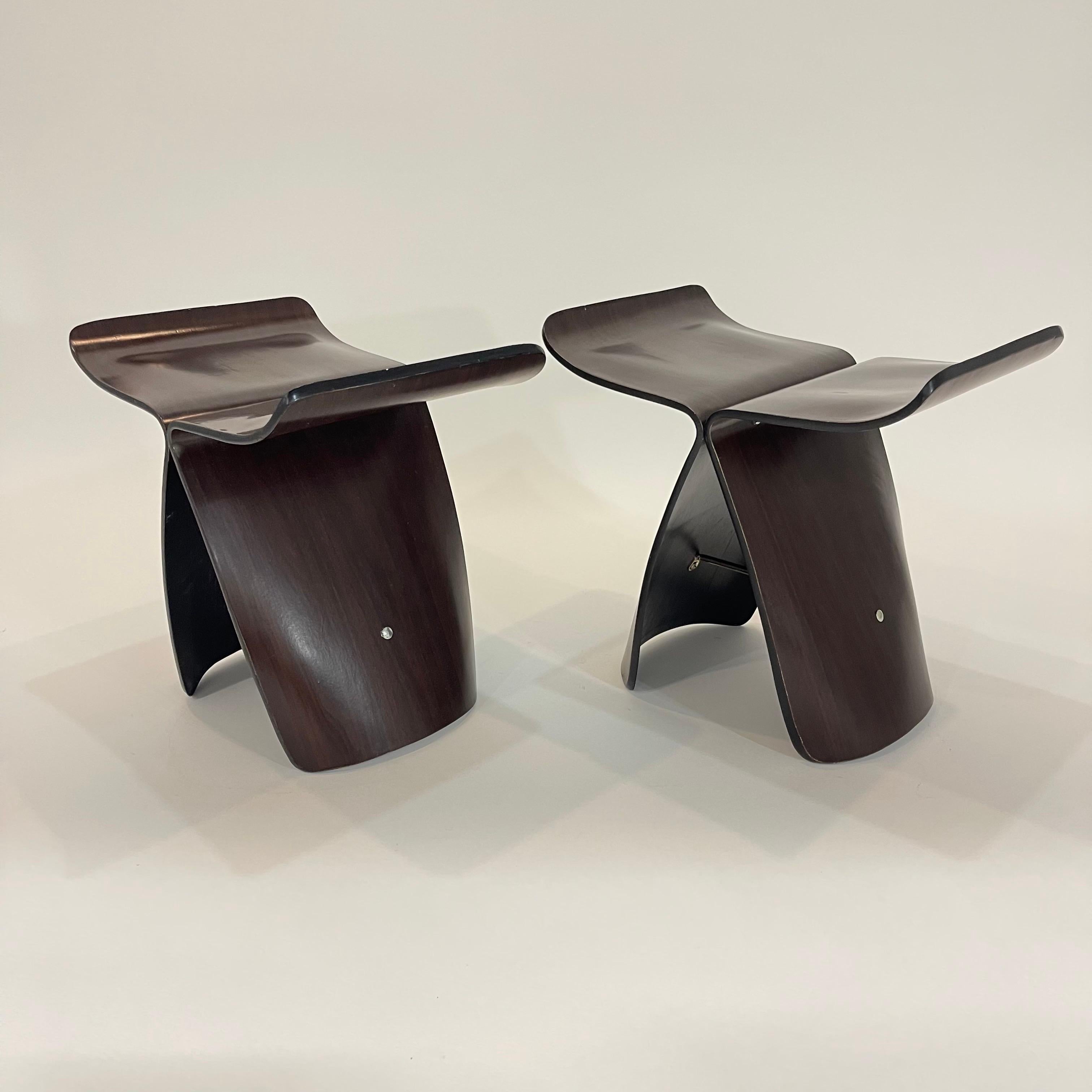 Veneer Pair of Mid Century Sori Yanagi Attributed Butterfly Stools, Tendo, Japan 1980s