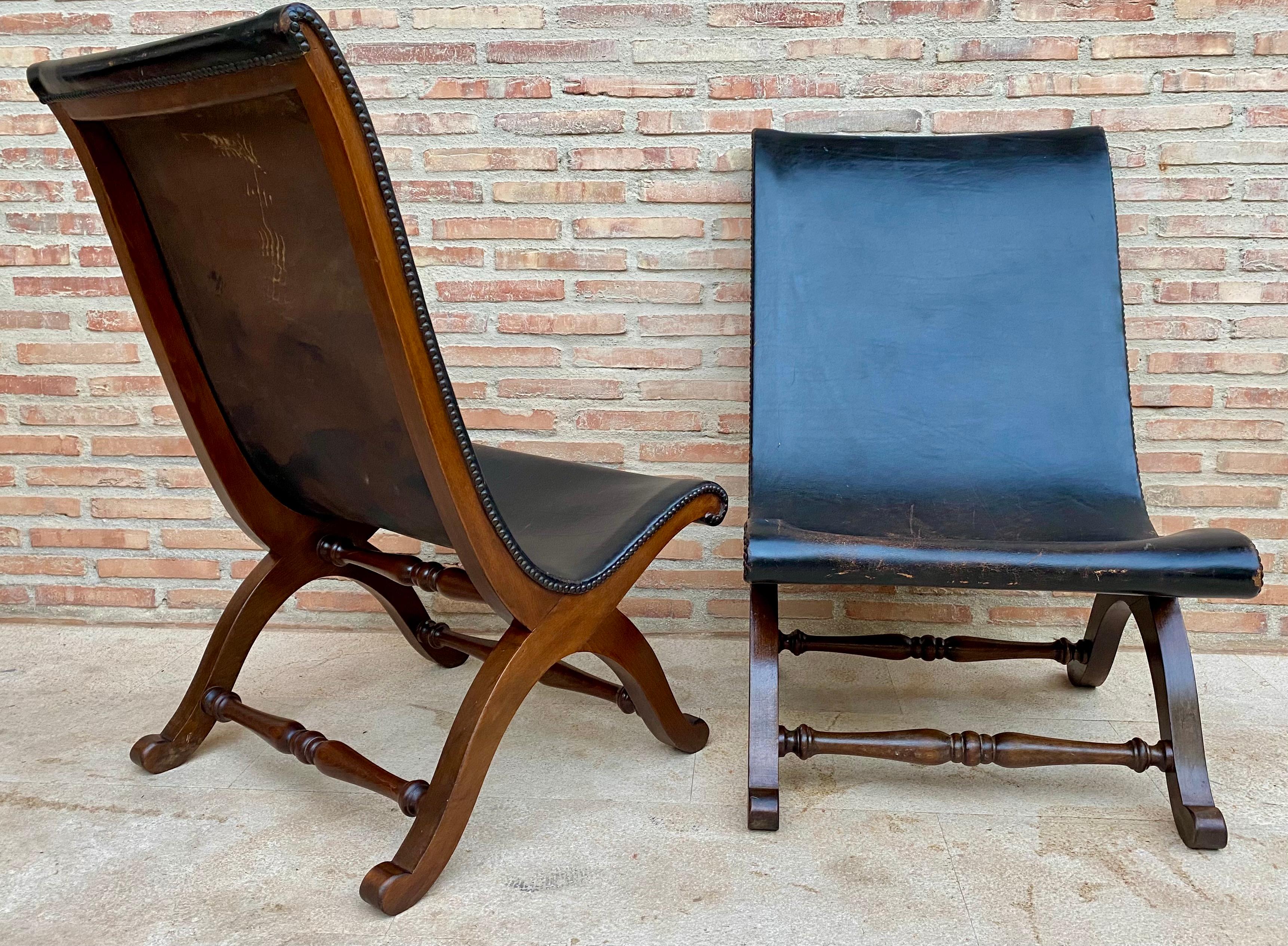 20th Century Pair of Mid Century Spanish Black Leather Armchairs Slipper Chair by Valenti
