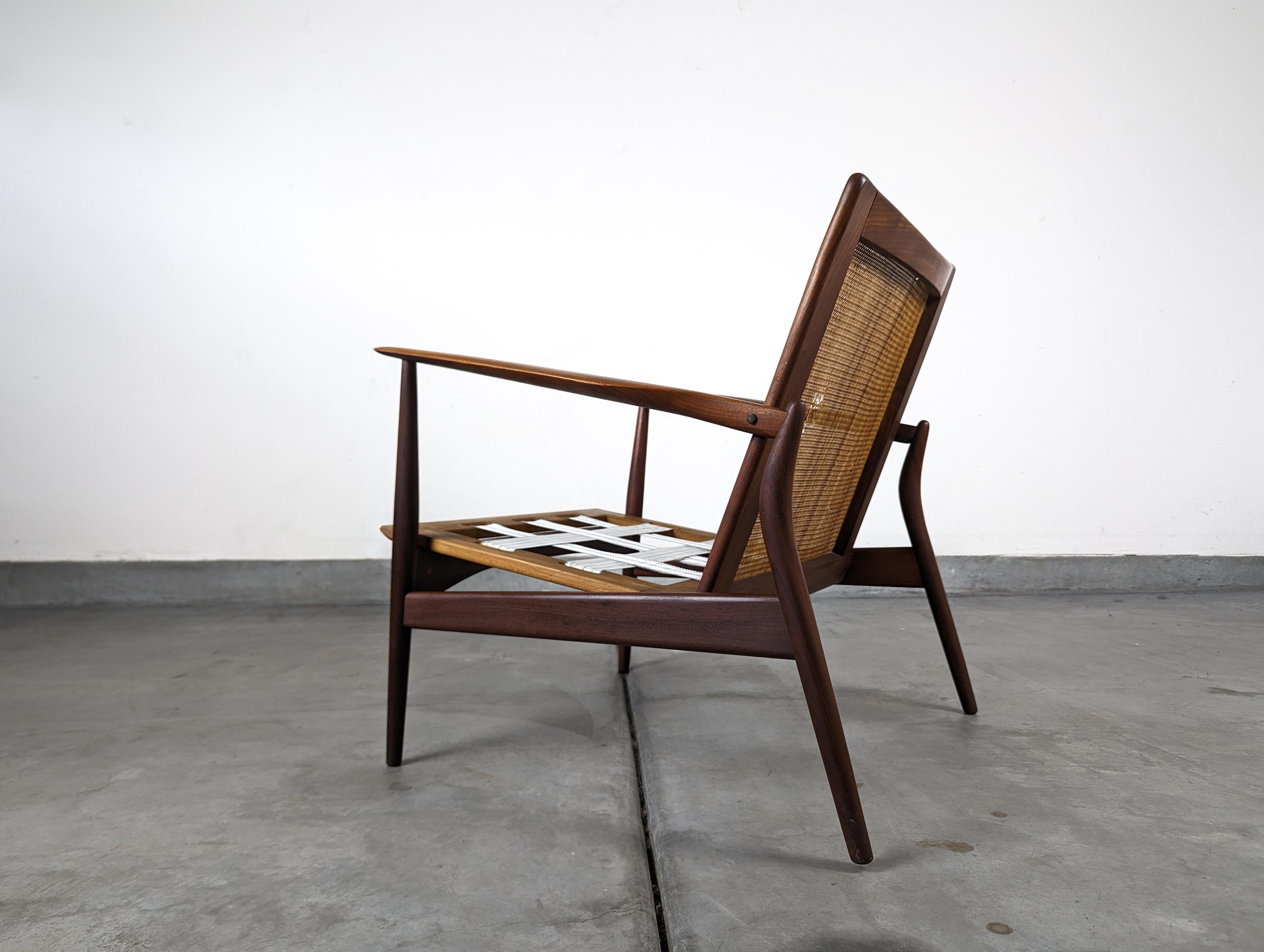Pair of Mid Century Spear Teak Lounge Chairs by Ib Kofod-Larsen for Selig, c1960 For Sale 7