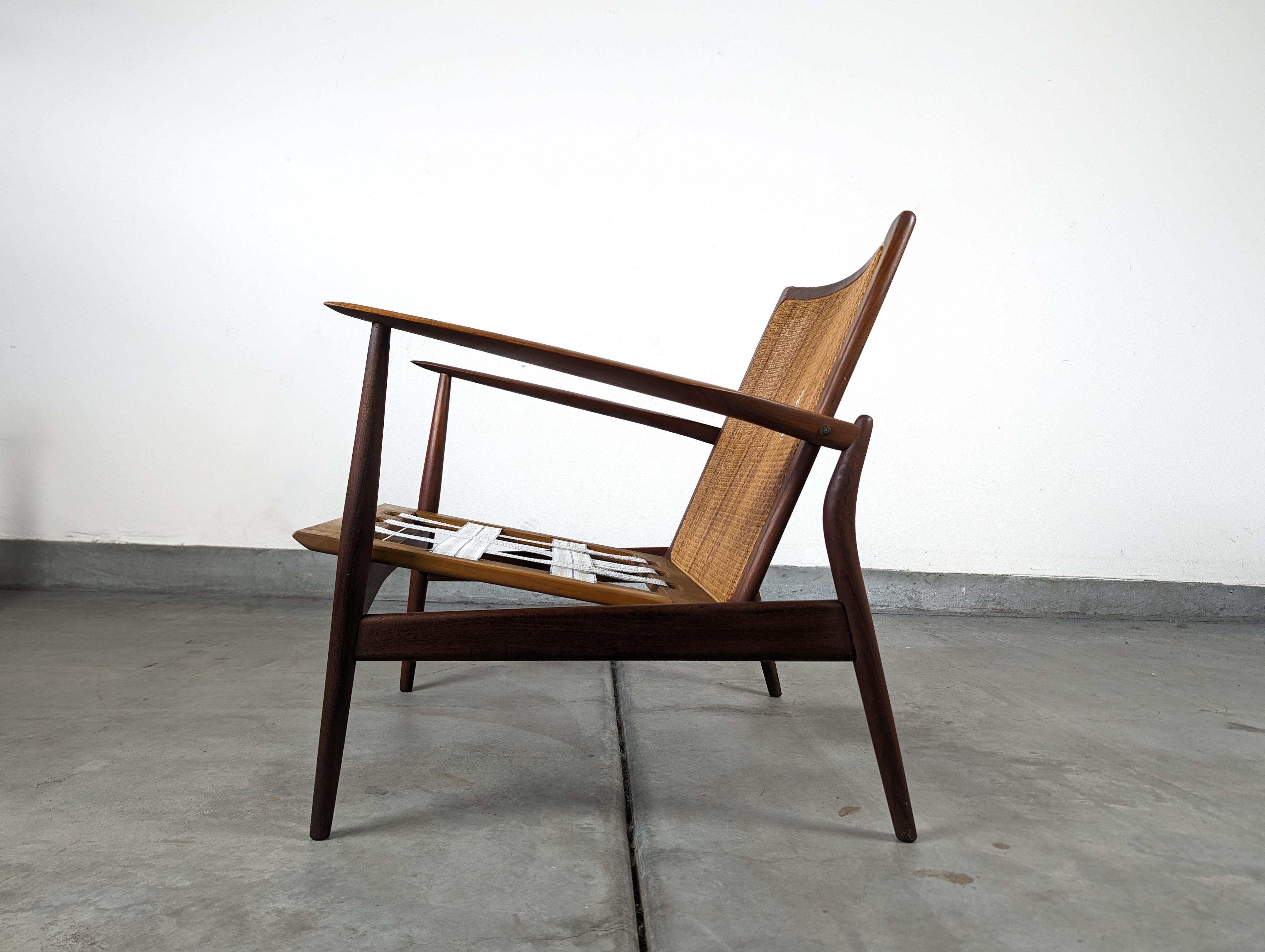 Pair of Mid Century Spear Teak Lounge Chairs by Ib Kofod-Larsen for Selig, c1960 For Sale 8