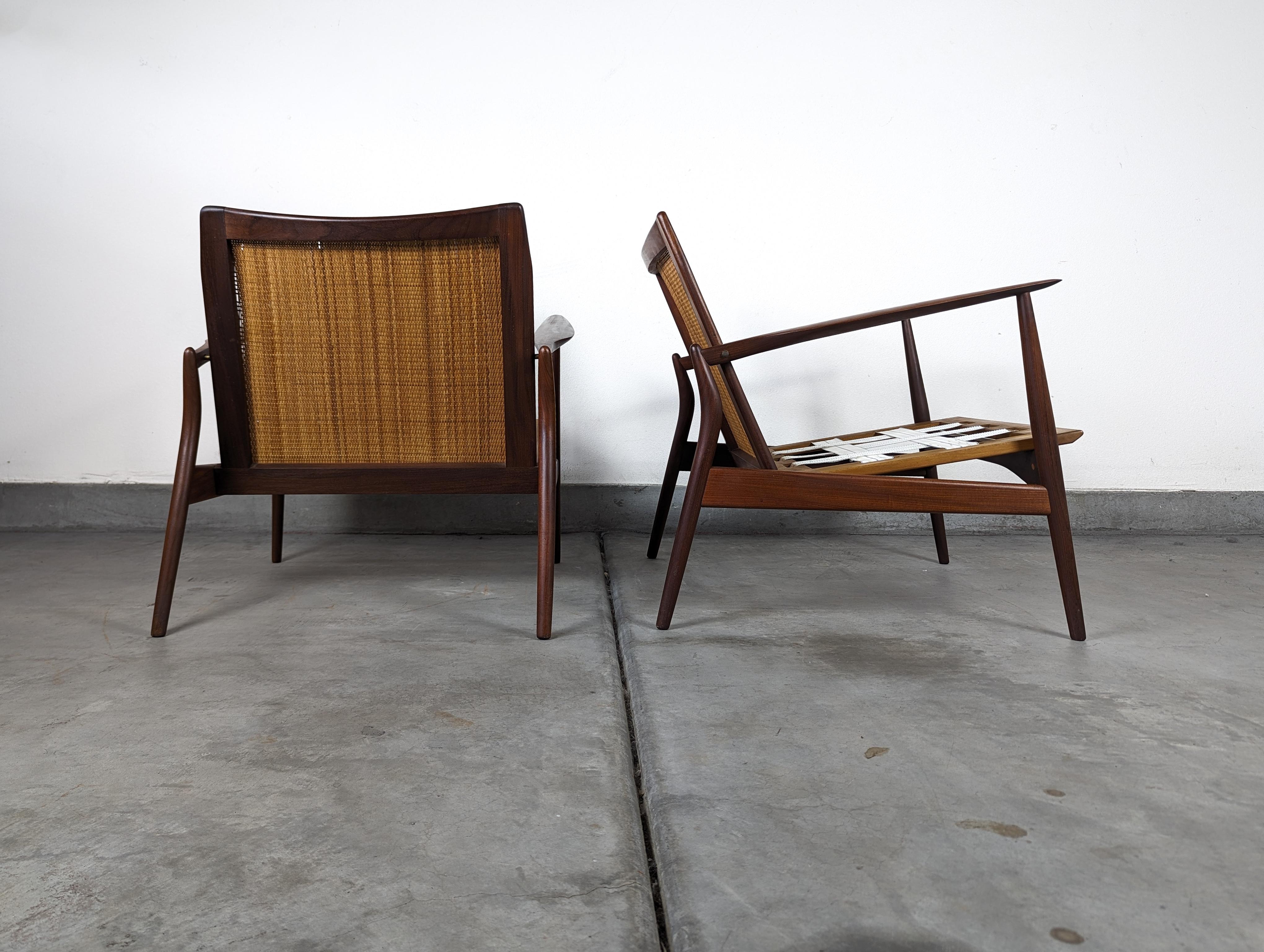 Pair of Mid Century Spear Teak Lounge Chairs by Ib Kofod-Larsen for Selig, c1960 For Sale 12