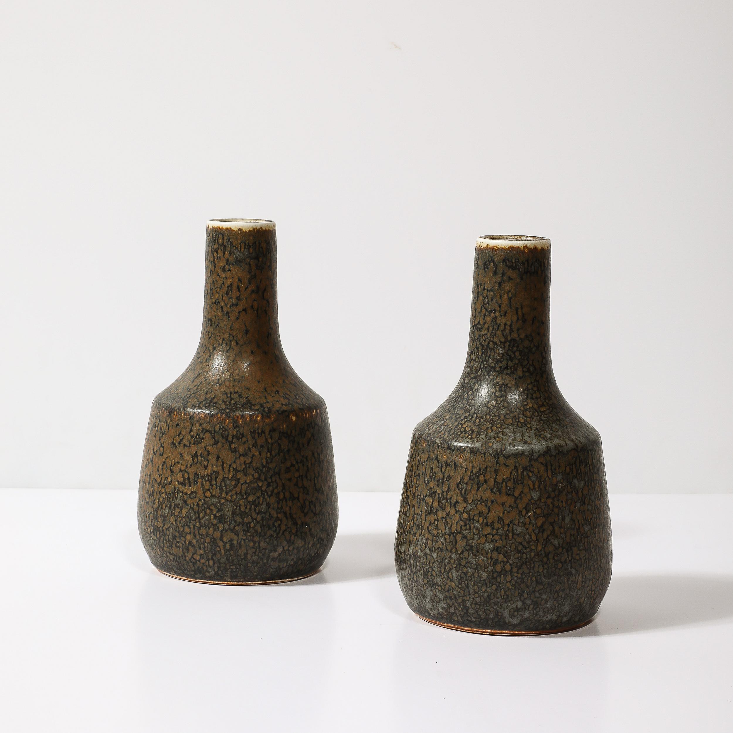 Mid-Century moderno Coppia di vasi di metà secolo in vetro umido macchiato di Gunnar Nylund per Rörstrand in vendita