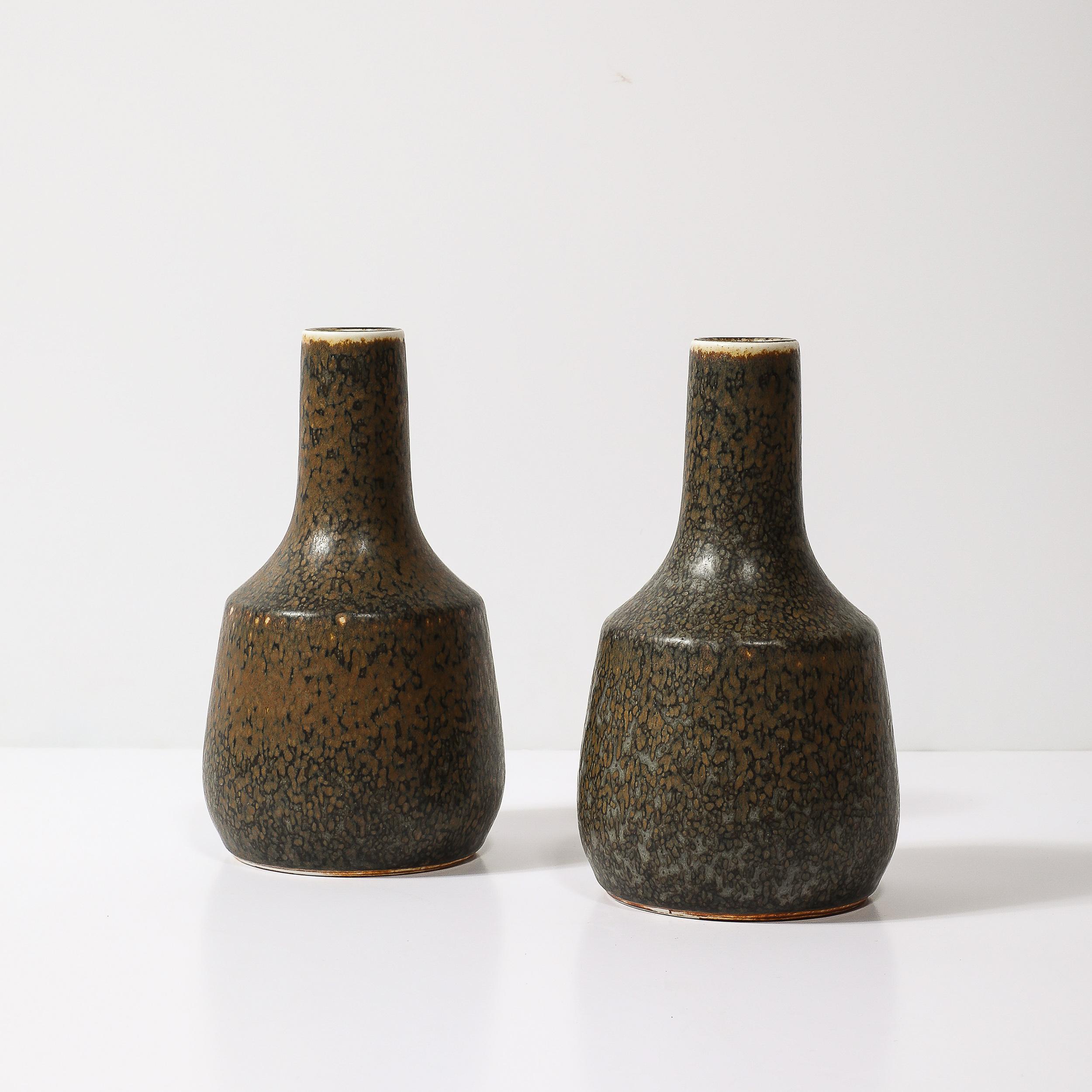 Ceramica Coppia di vasi di metà secolo in vetro umido macchiato di Gunnar Nylund per Rörstrand in vendita