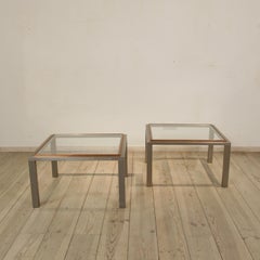 Coppia di tavolini in acciaio e rame del Medioevo nello stile di Willy Rizzo