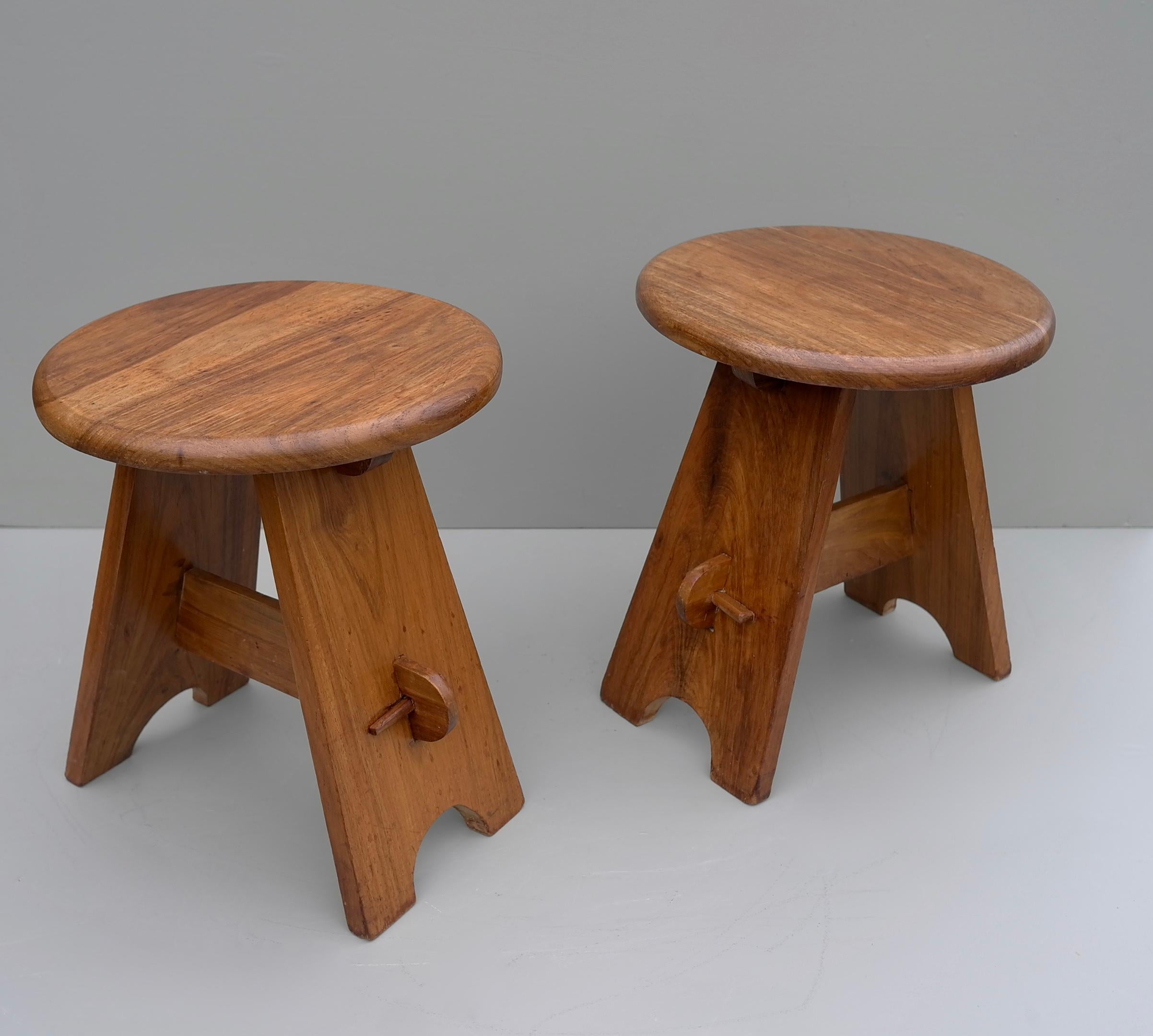 French Pair of Midcentury Stools in Solid Elm Wood, France, 1950s For Sale