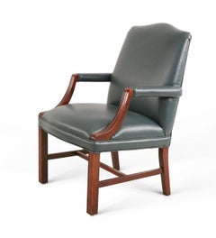 Paar blaue Kunstleder- und Holz-Bürosessel im Mid-Century-Stil