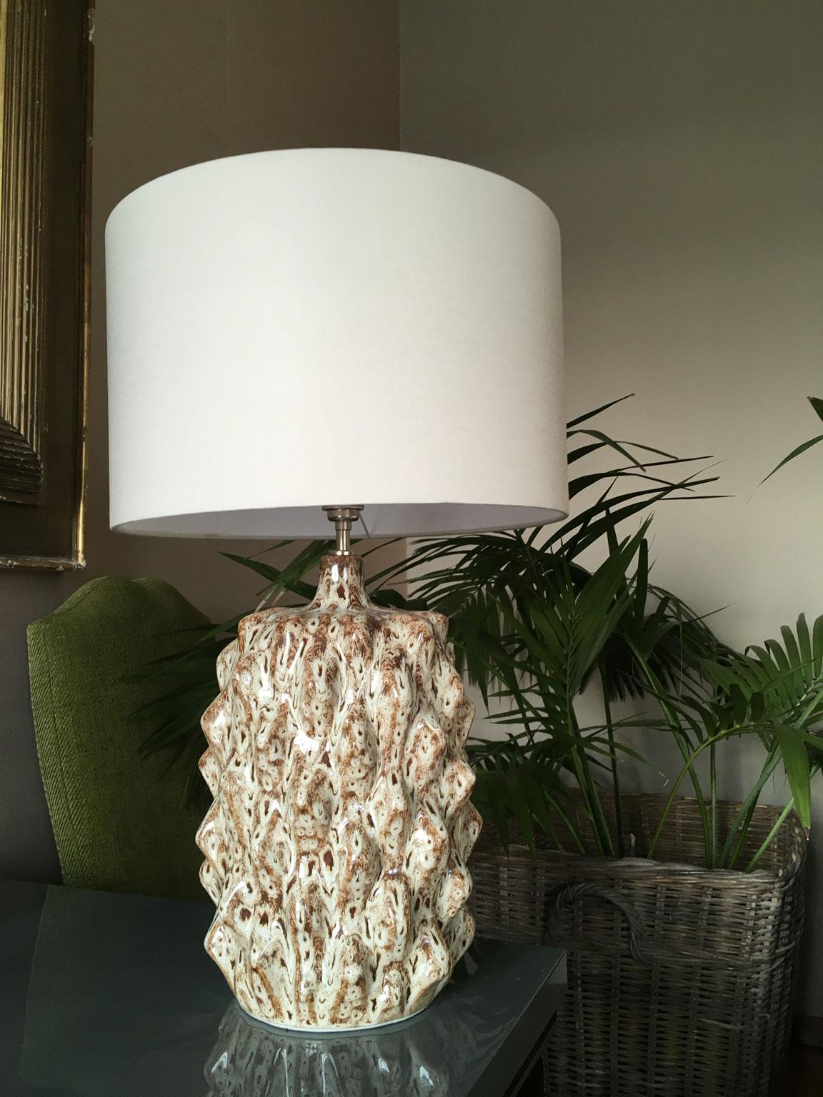 Coppia di lampade da tavolo in ceramica smaltata verde in stile metà secolo in vendita 5