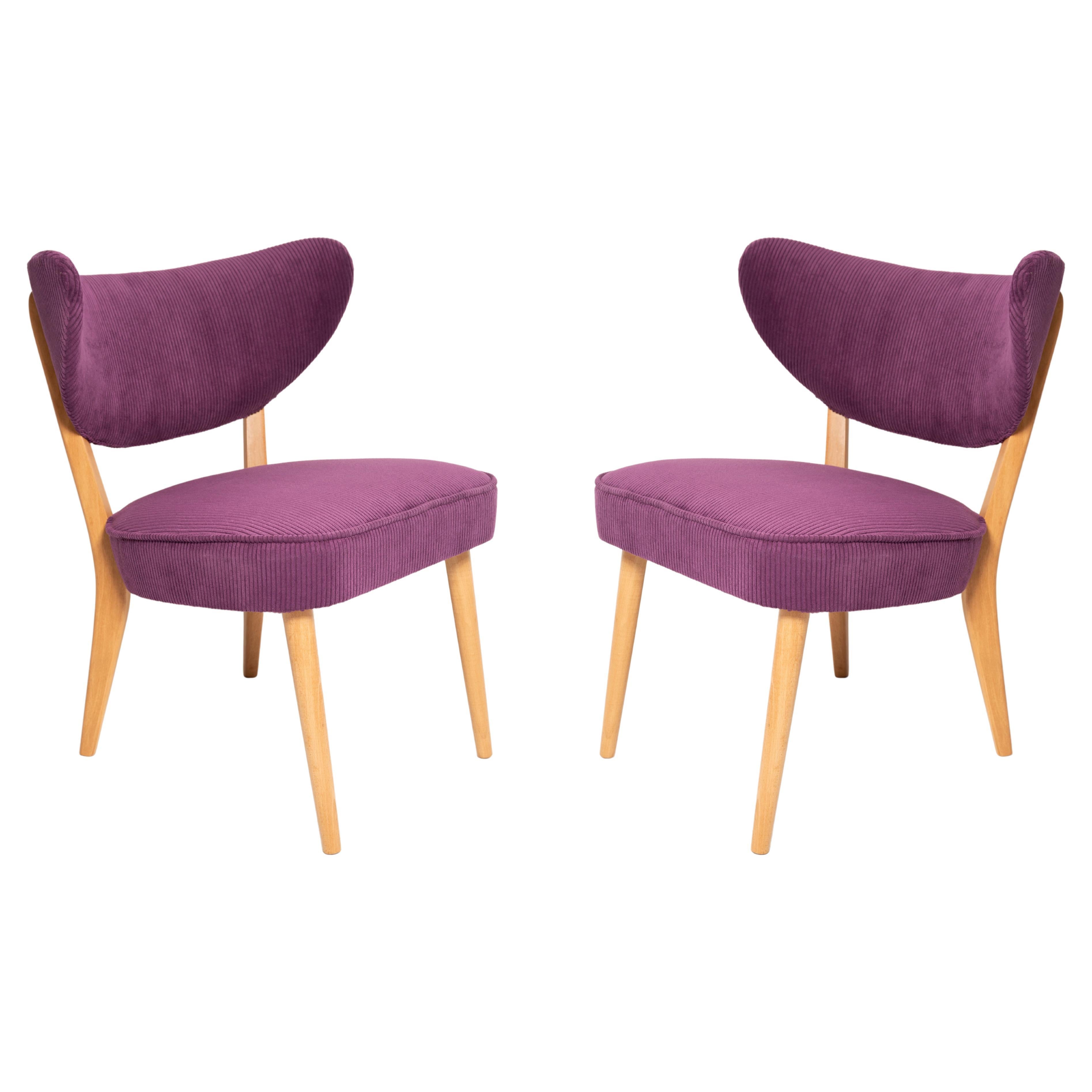 Paire de fauteuils club en velours violet de style mi-siècle, par Vintola Studio, Europe