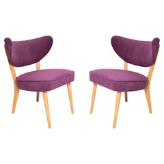Paire de fauteuils club en velours violet de style mi-siècle, par Vintola Studio, Europe