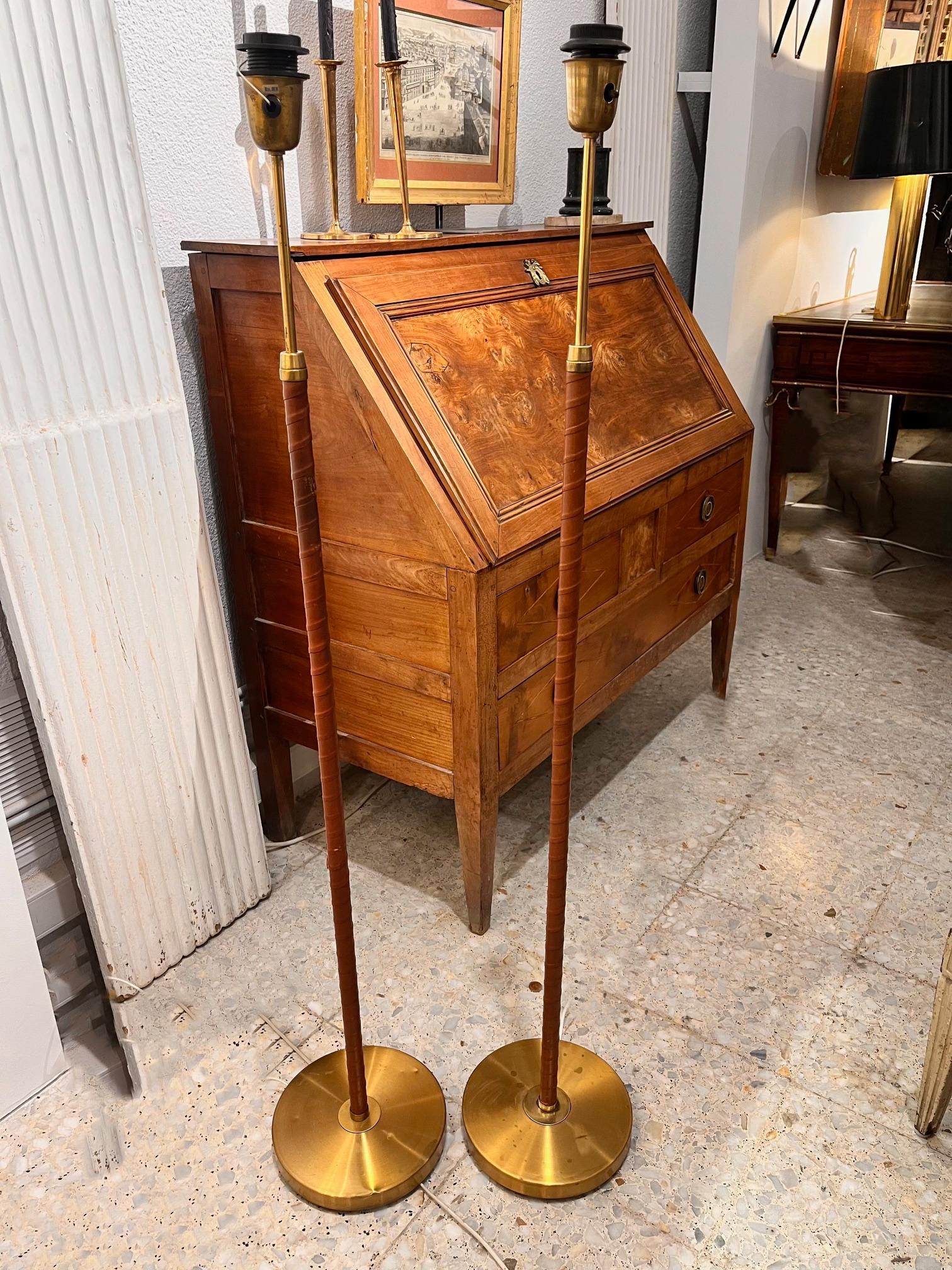 Pair of Mid-Century Sweden Brass and Leather Floor Lamps by Einar Bäckström. For Sale 7