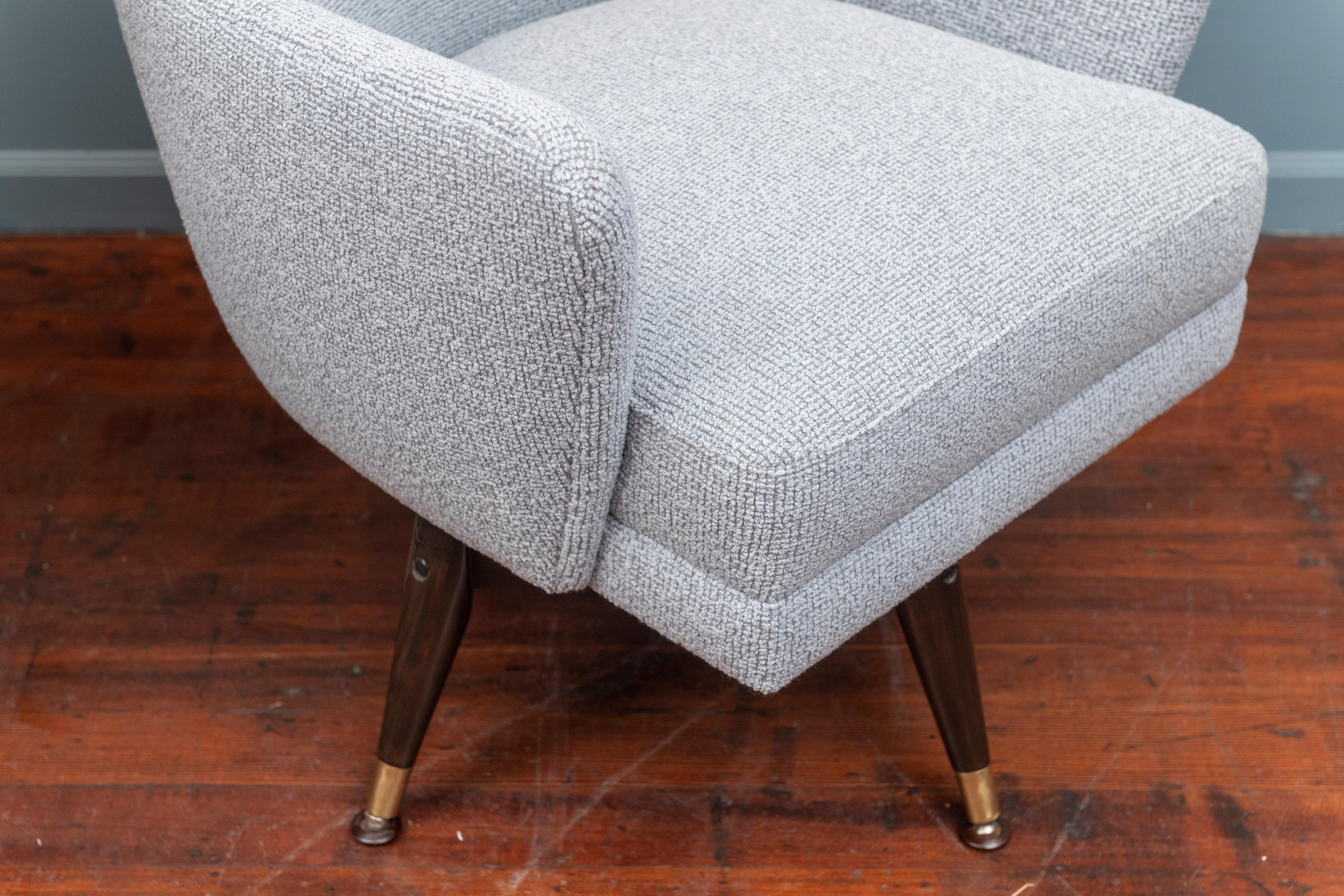 Upholstery Pair of Midcentury Swivel Lounge Chairs