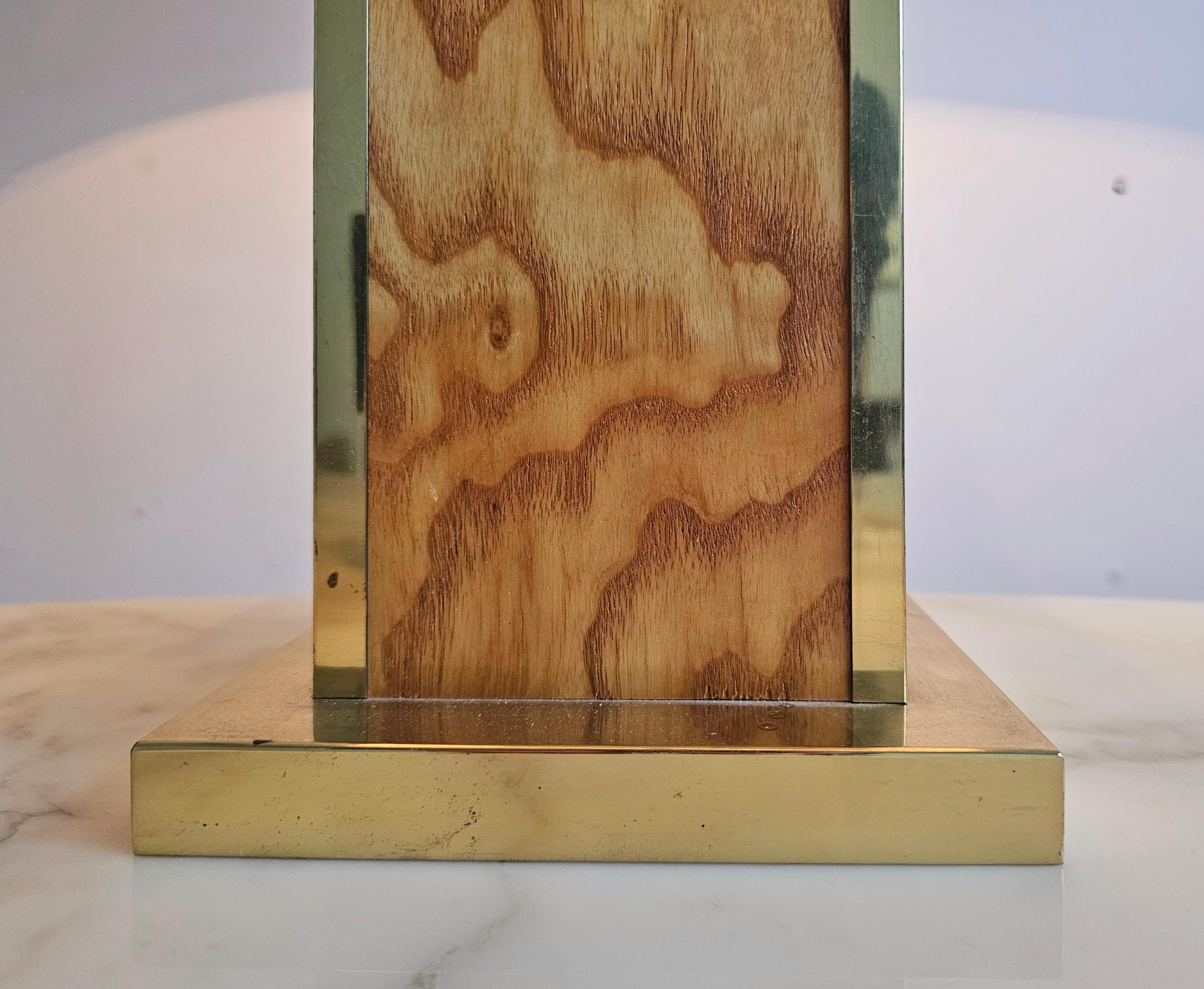 Paire de lampes de bureau du milieu du siècle dernier attribuée à Willy Rizzo, en bois et laiton en vente 2