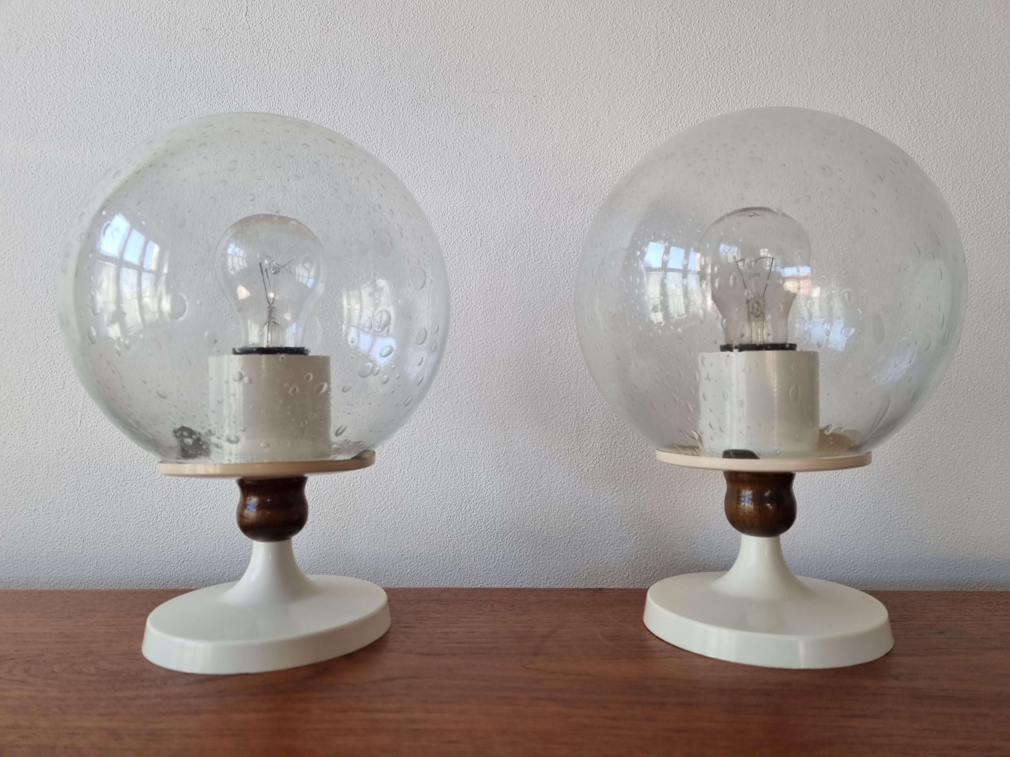 Ein Paar Tischlampen aus der Mitte des Jahrhunderts, Deutschland, 1970er Jahre im Angebot 1