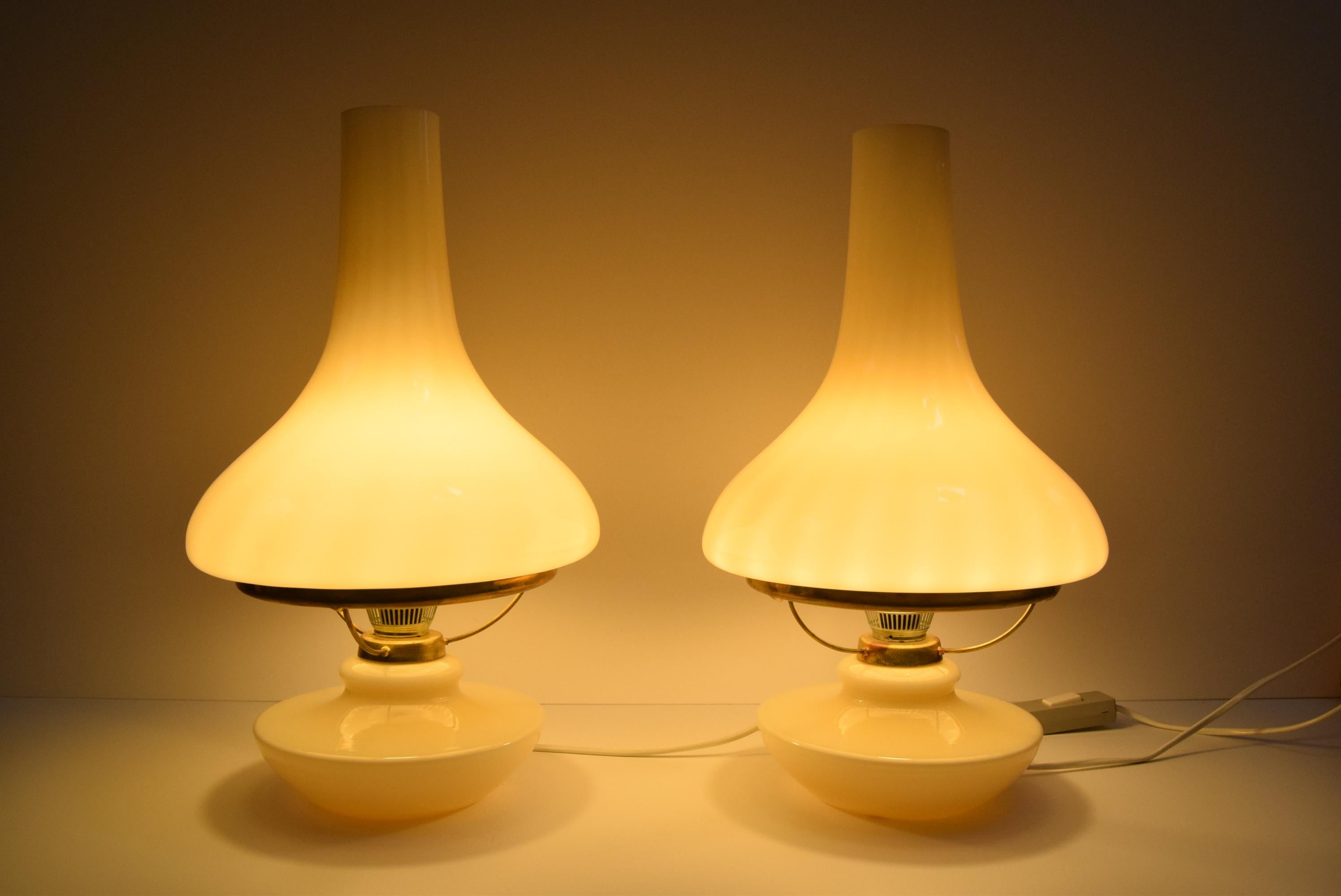 Pair of mid-century Table Lamps, Osvětlovací sklo závod Janštejn, 1970's. For Sale 3
