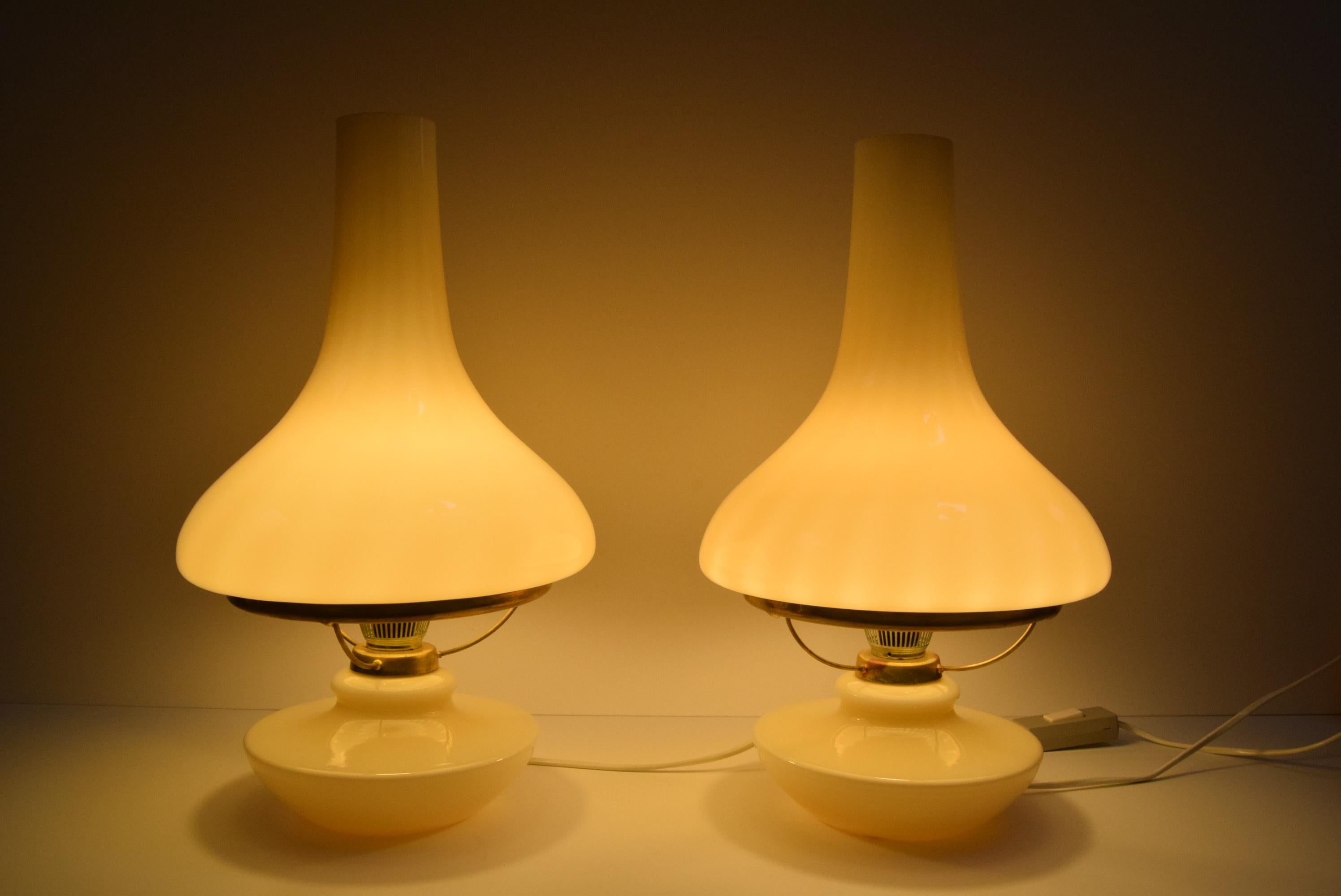 Pair of mid-century Table Lamps, Osvětlovací sklo závod Janštejn, 1970's. For Sale 7