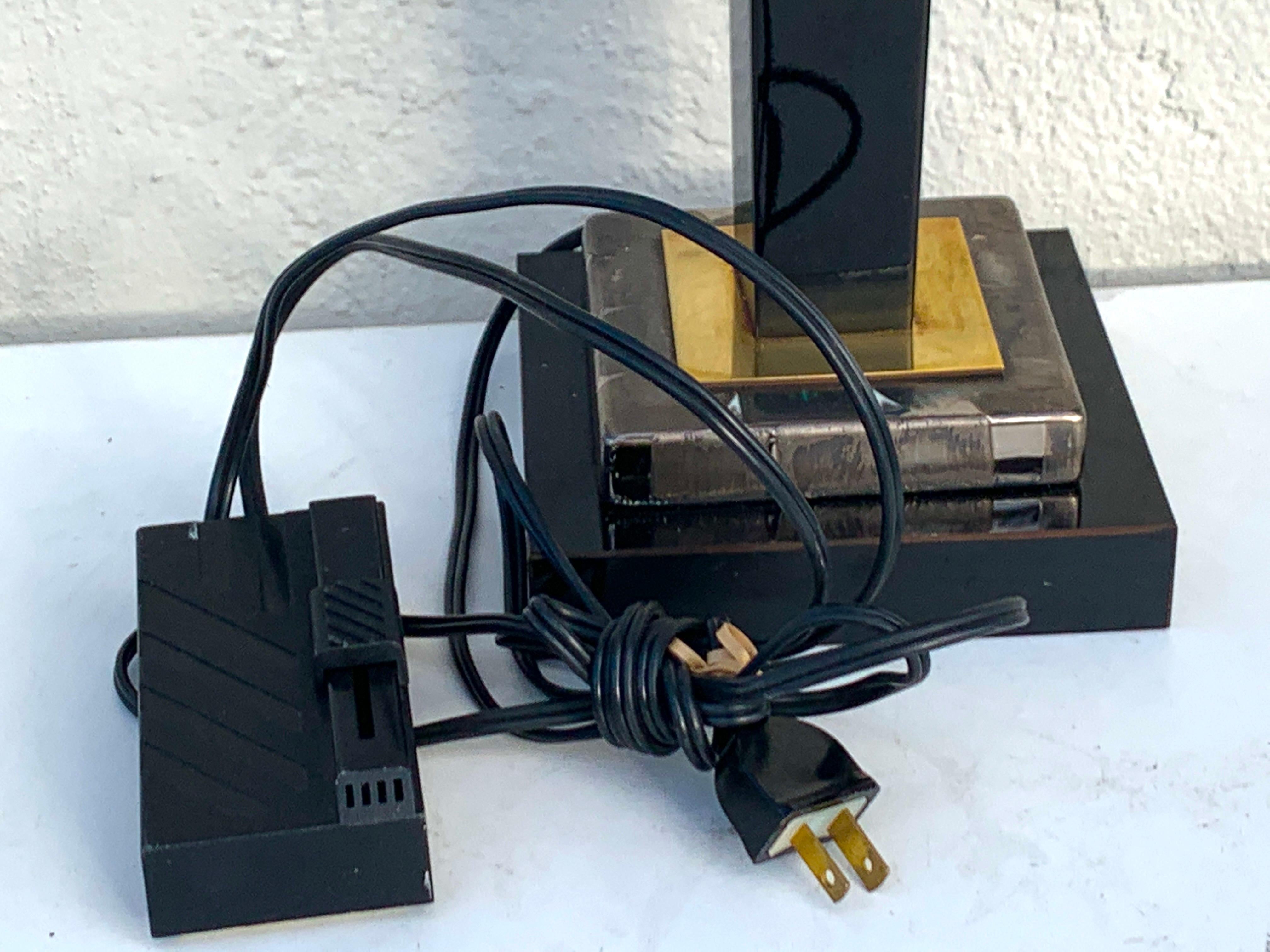 Pair of Midcentury Table Torchiere Lamps, Attributed to Mangani For Sale 4